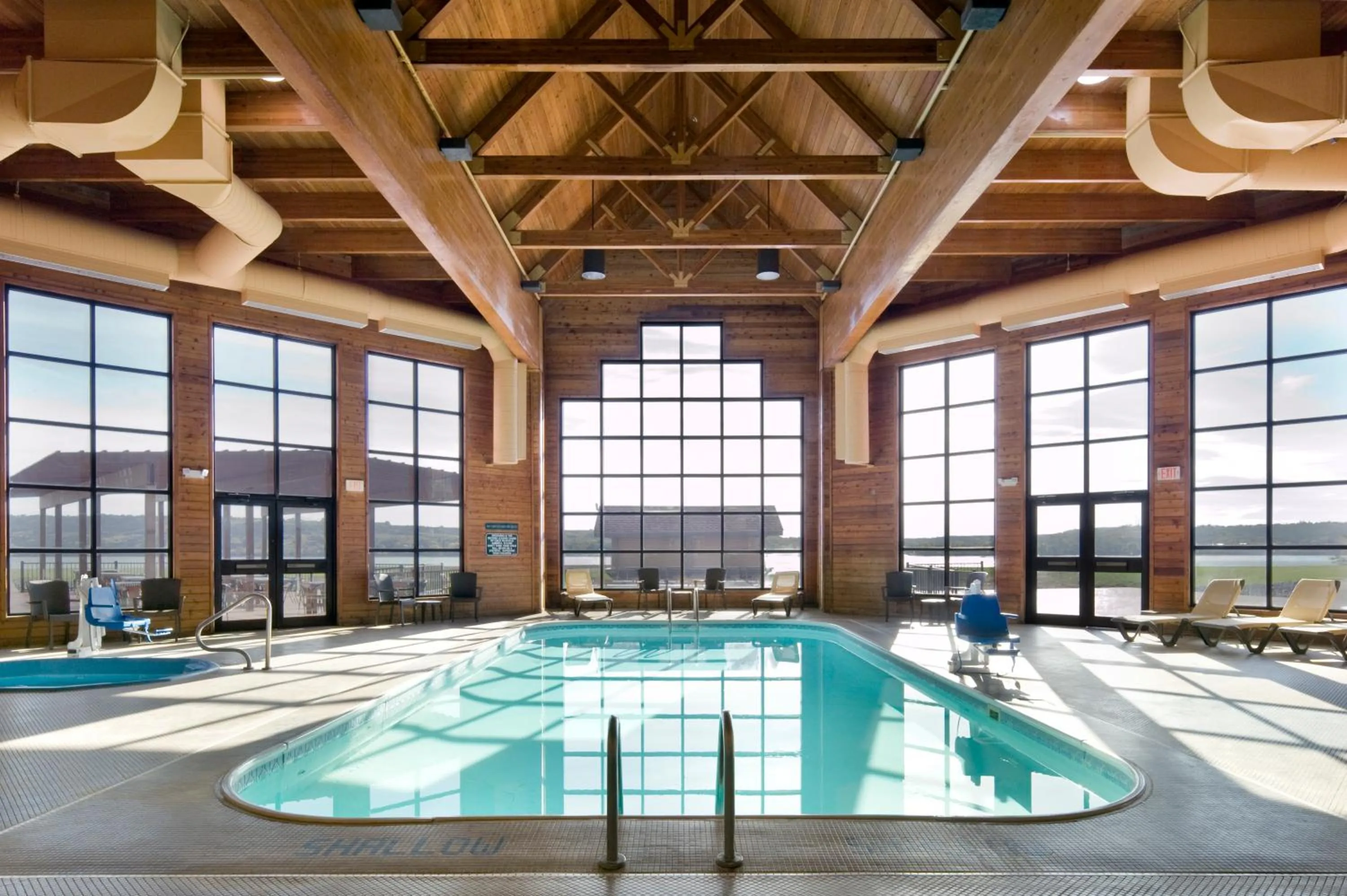 King Room with Atrium View in Cedar Shore Resort