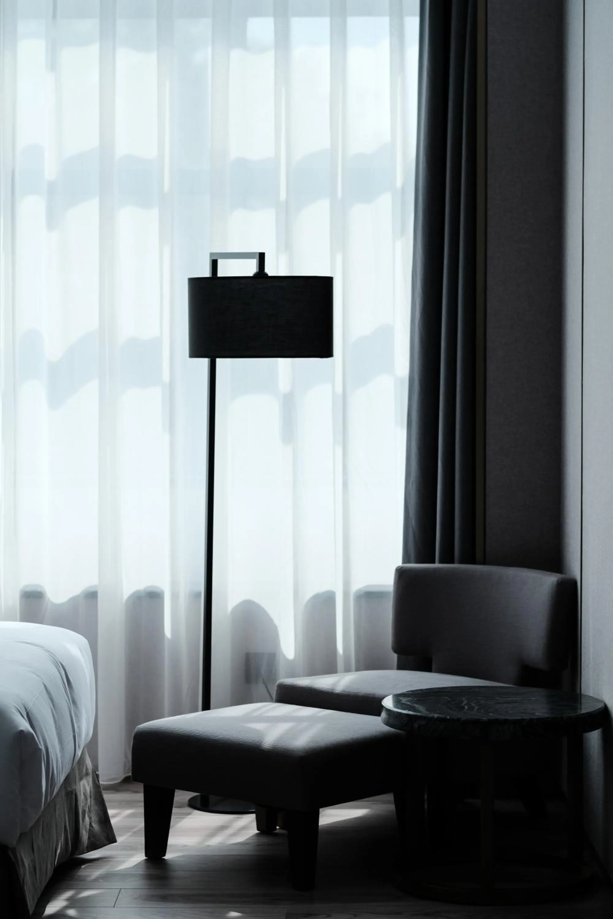 Standard Queen Room in The Luzerne Hotel