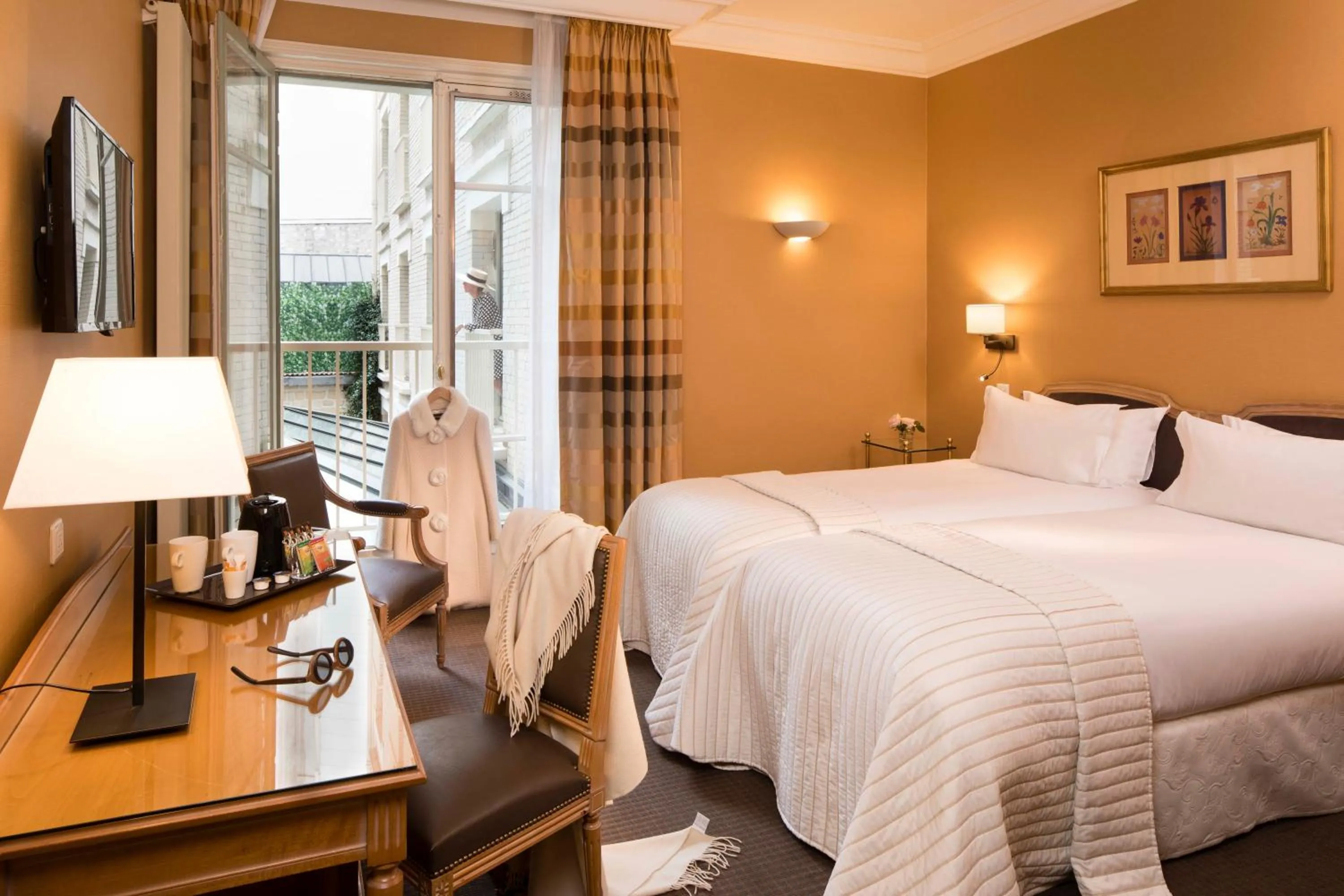 Superior Double Room in Le Littré