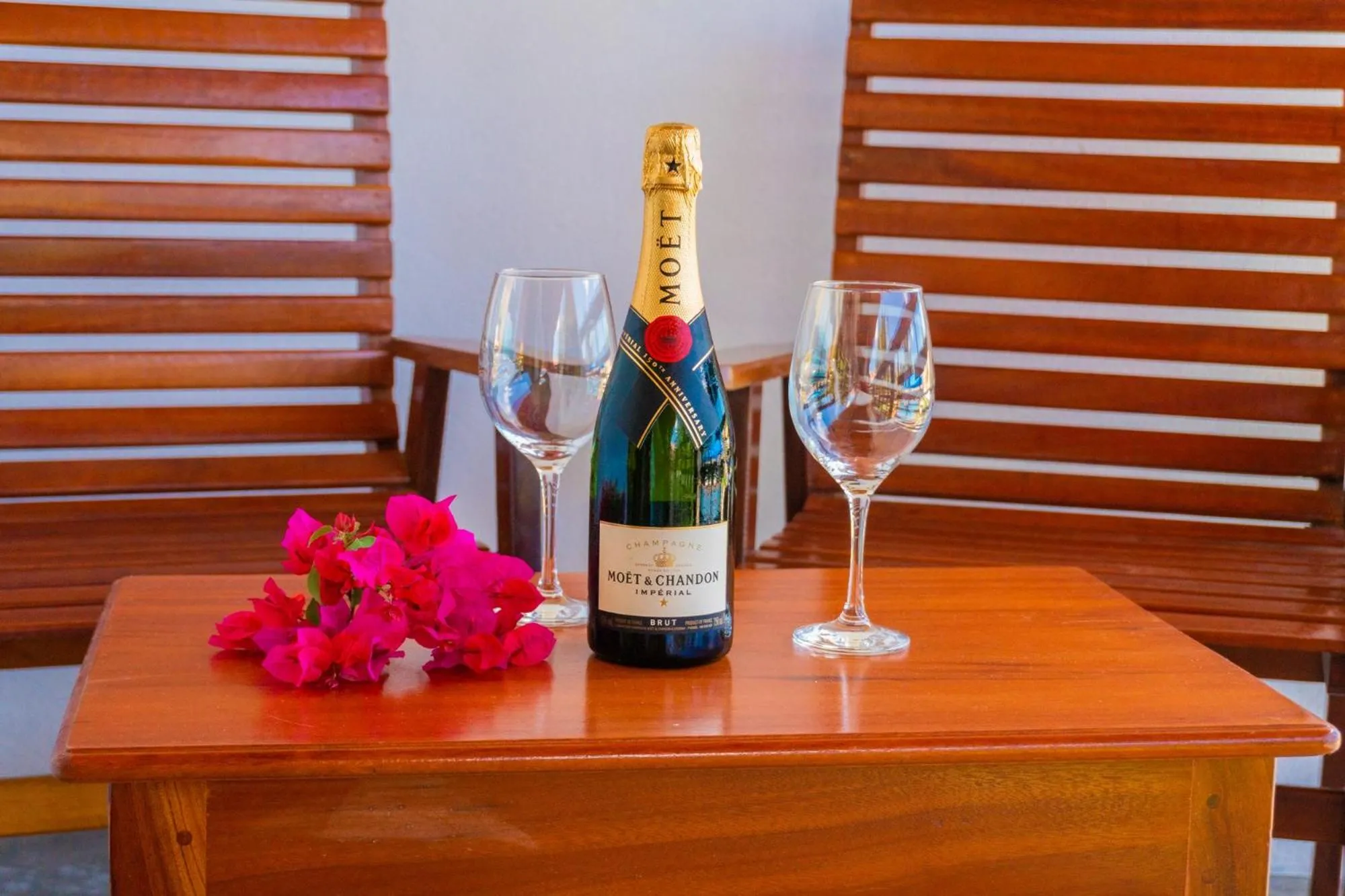 King Room with Pool View in Villa Zen Hotel