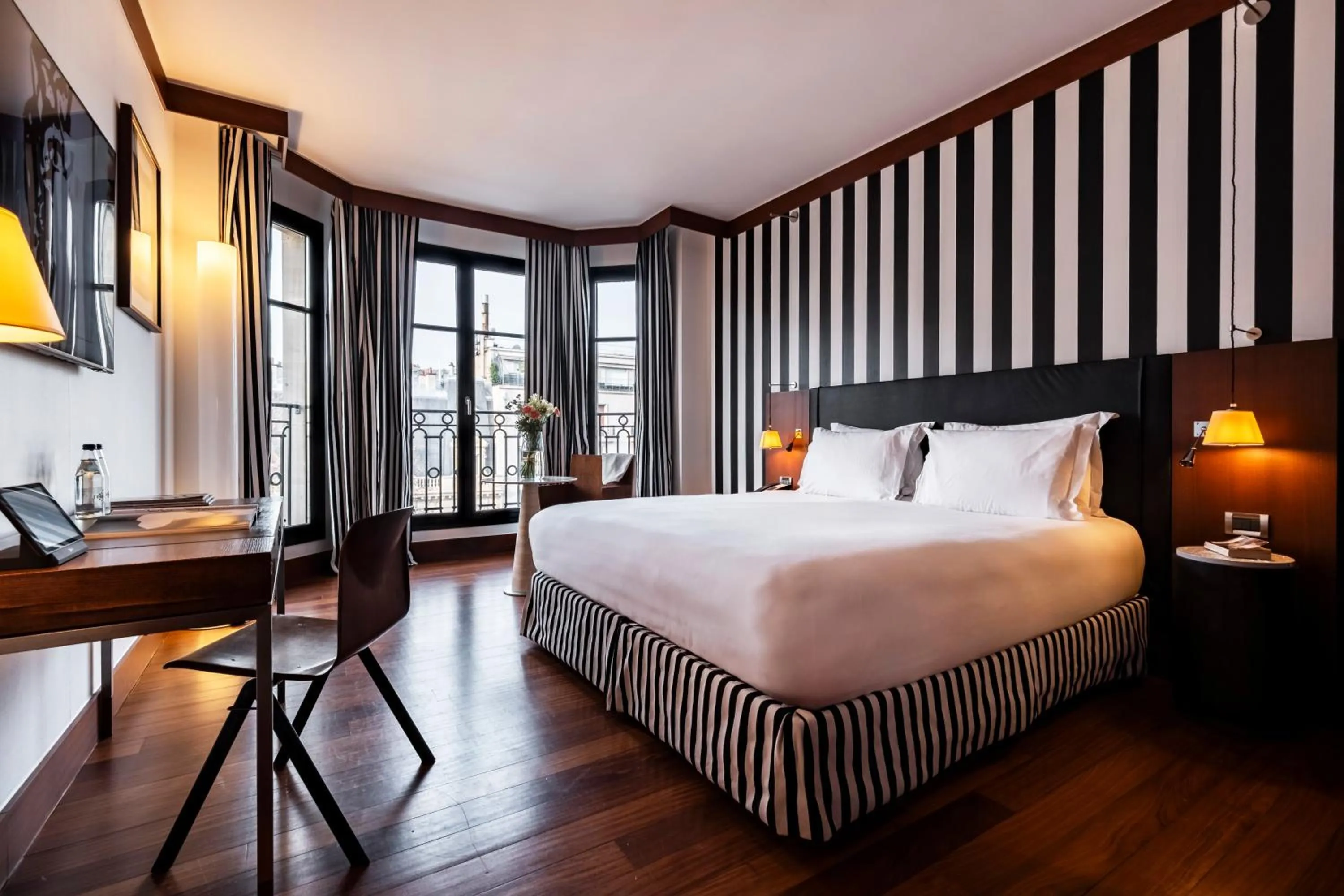 Chambre Prestige - Arc De Triomphe in Grand Hôtel Champs-Elysées