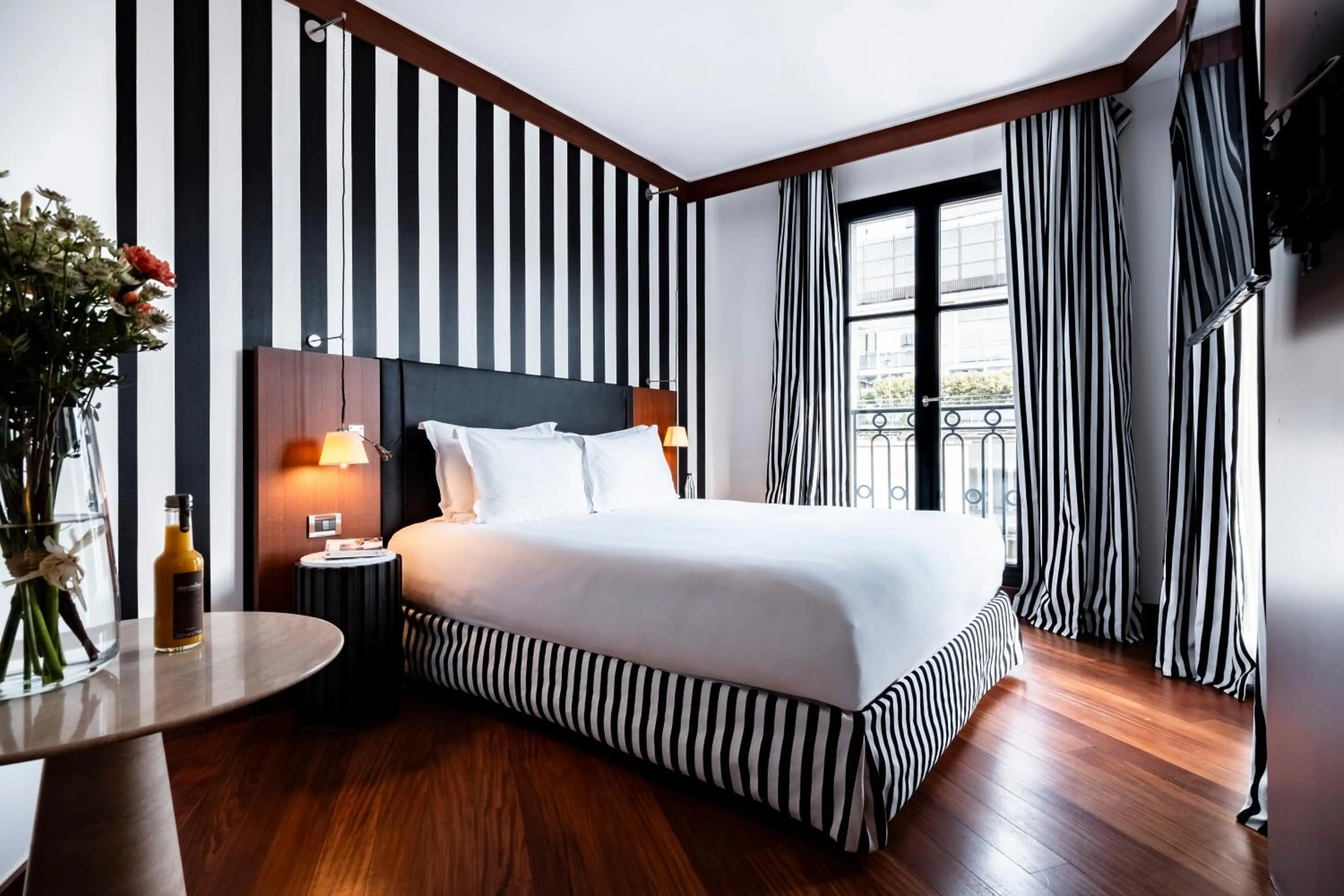 Executive Double Room in Grand Hôtel Champs-Elysées