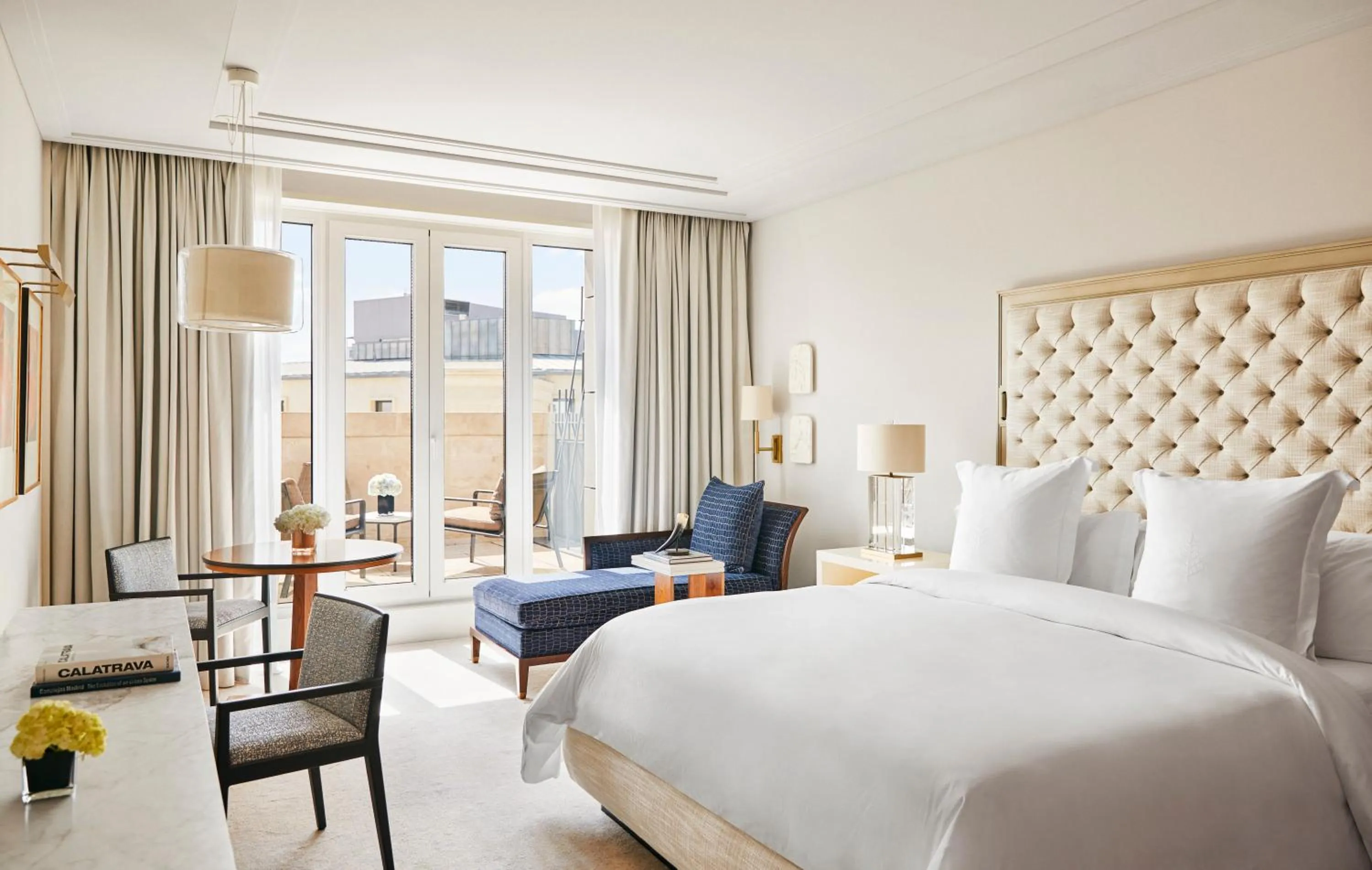 Grand Premier Room King with Terrace in Four Seasons Hotel Madrid