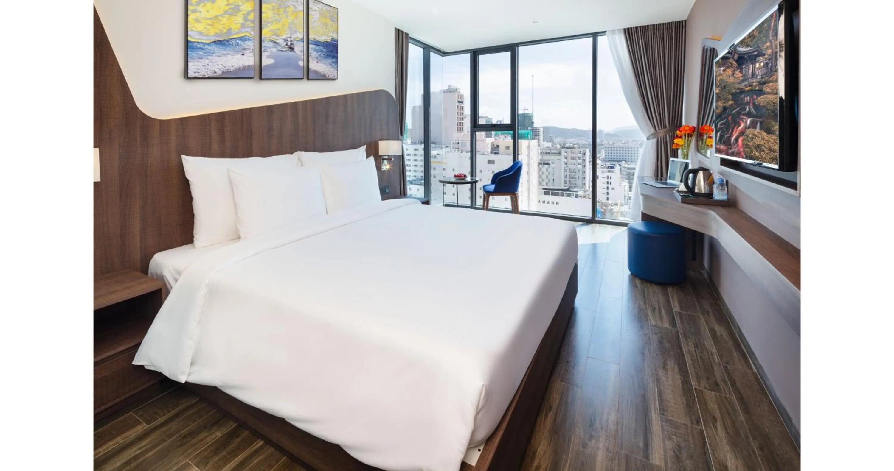 Deluxe Double or Twin Room with City View in Amber Hotel managed by HT