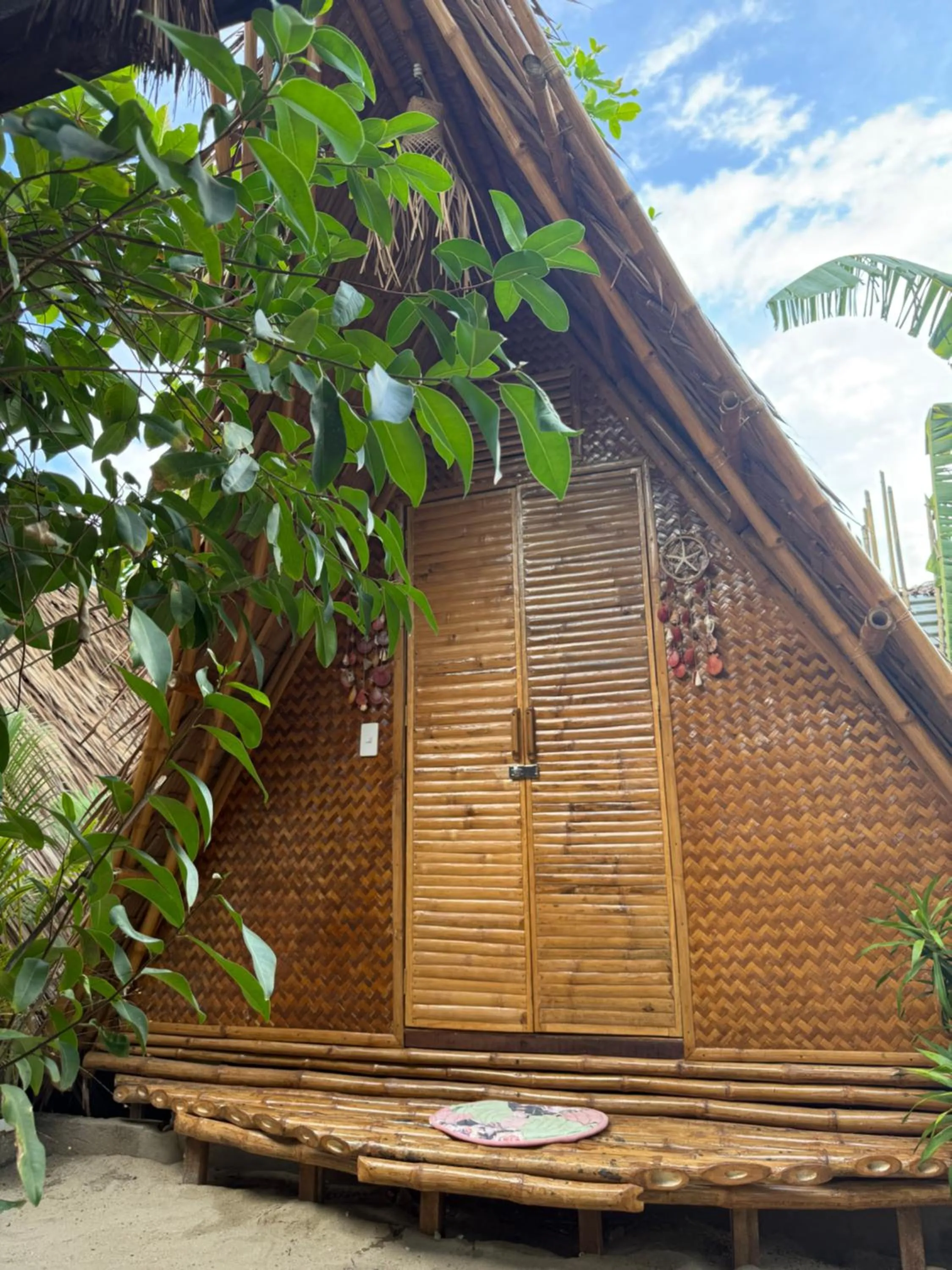 Budget Double Room in Zhaya's Beach & Cottages