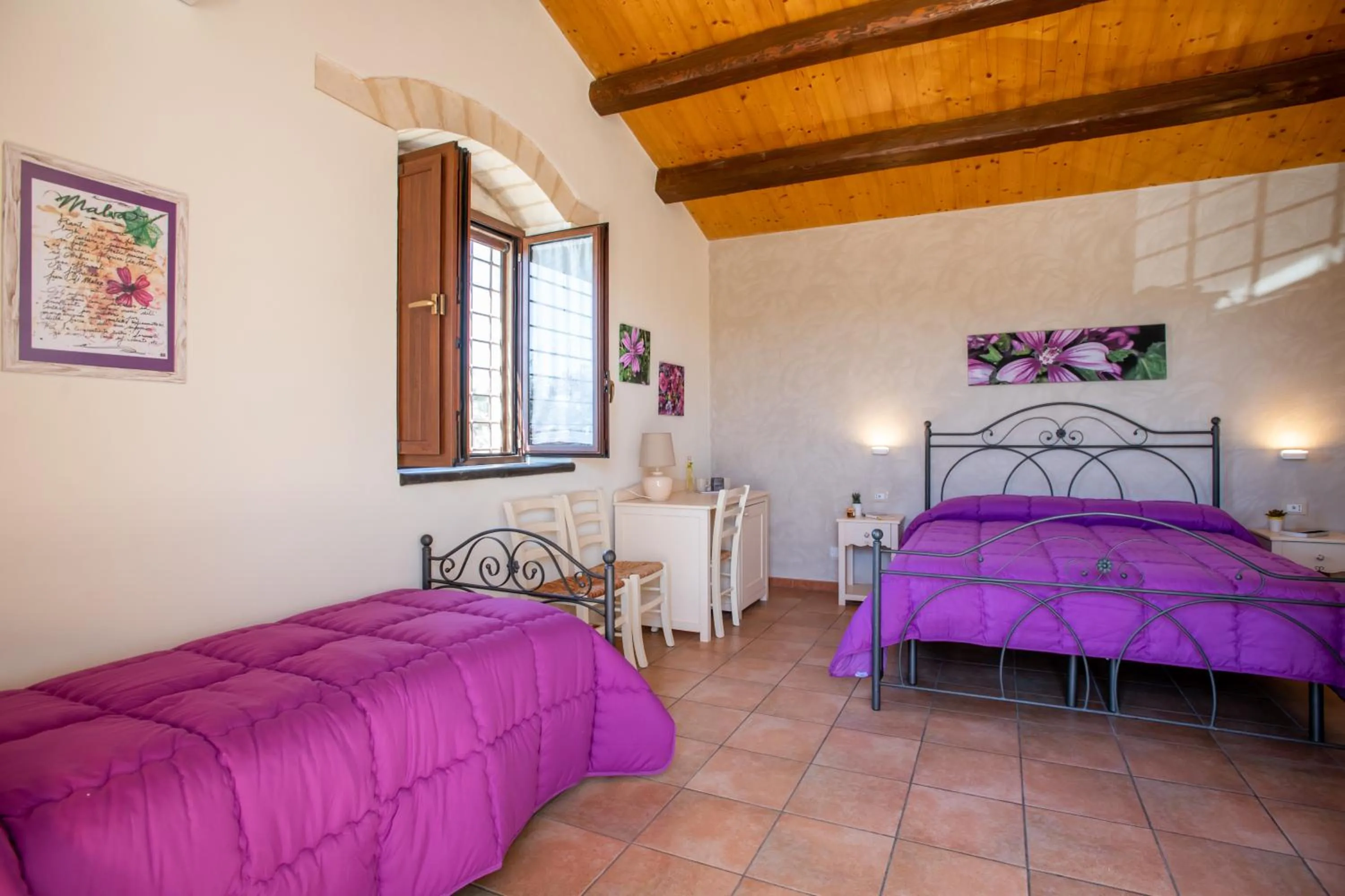 Comfort Double Room in Borgo Monachella