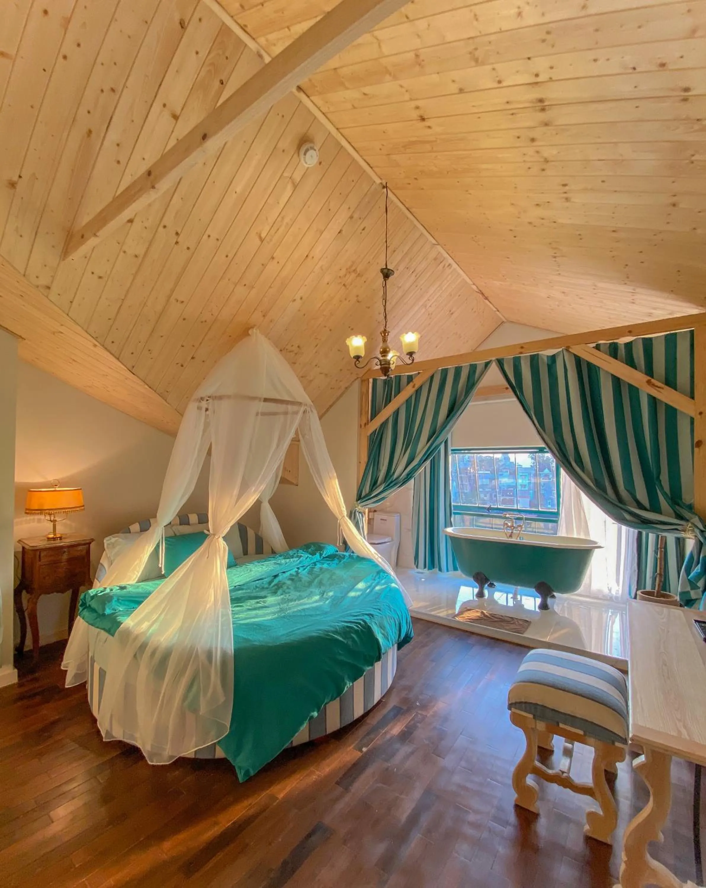 King Room with Mountain View in Lacasa May