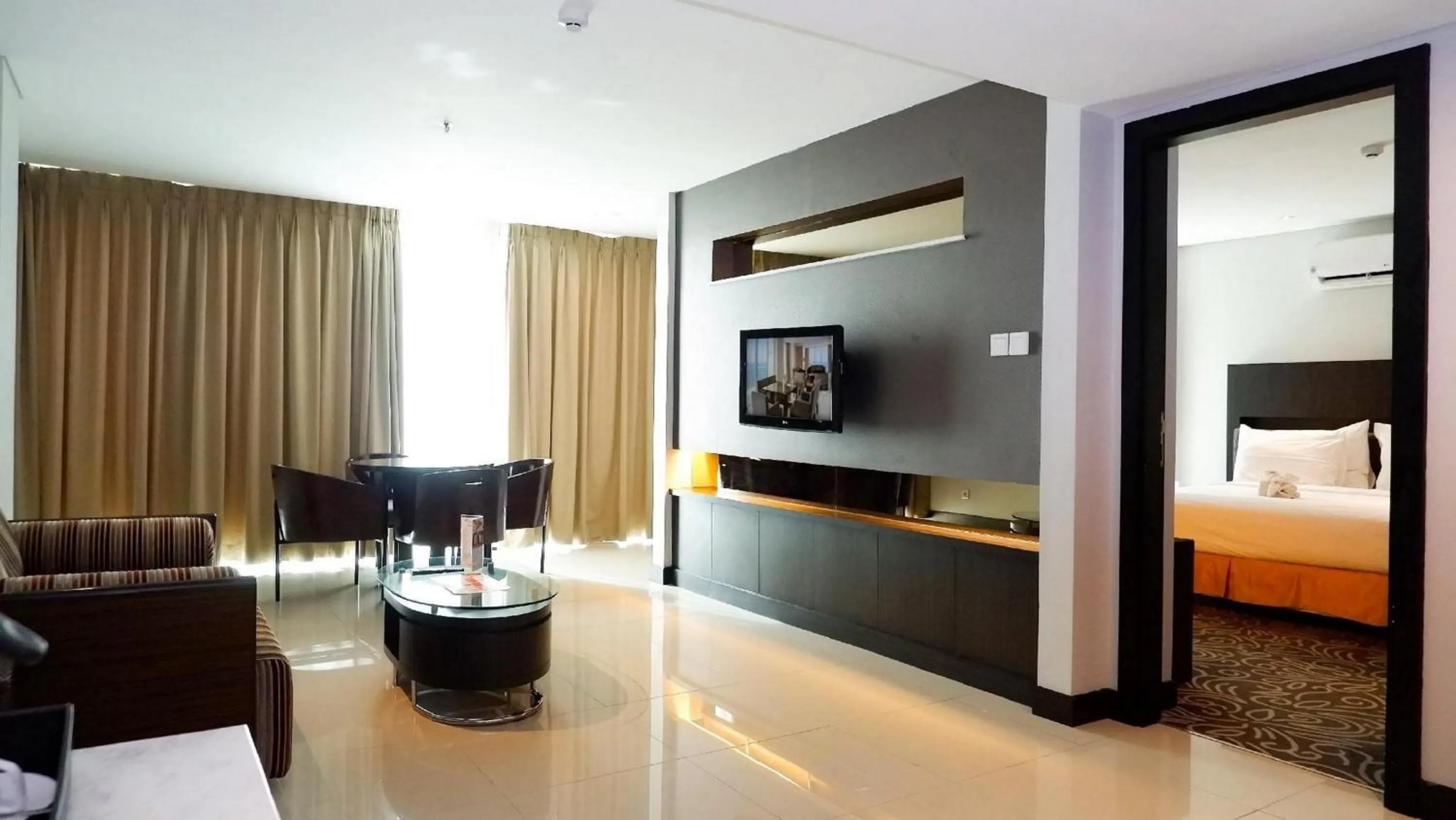 Business Suite in Swiss-Belhotel Balikpapan