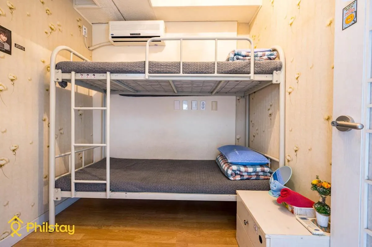 Economy Twin Room - single occupancy in Mamas and Papas Guesthouse and Apartments in Seoul