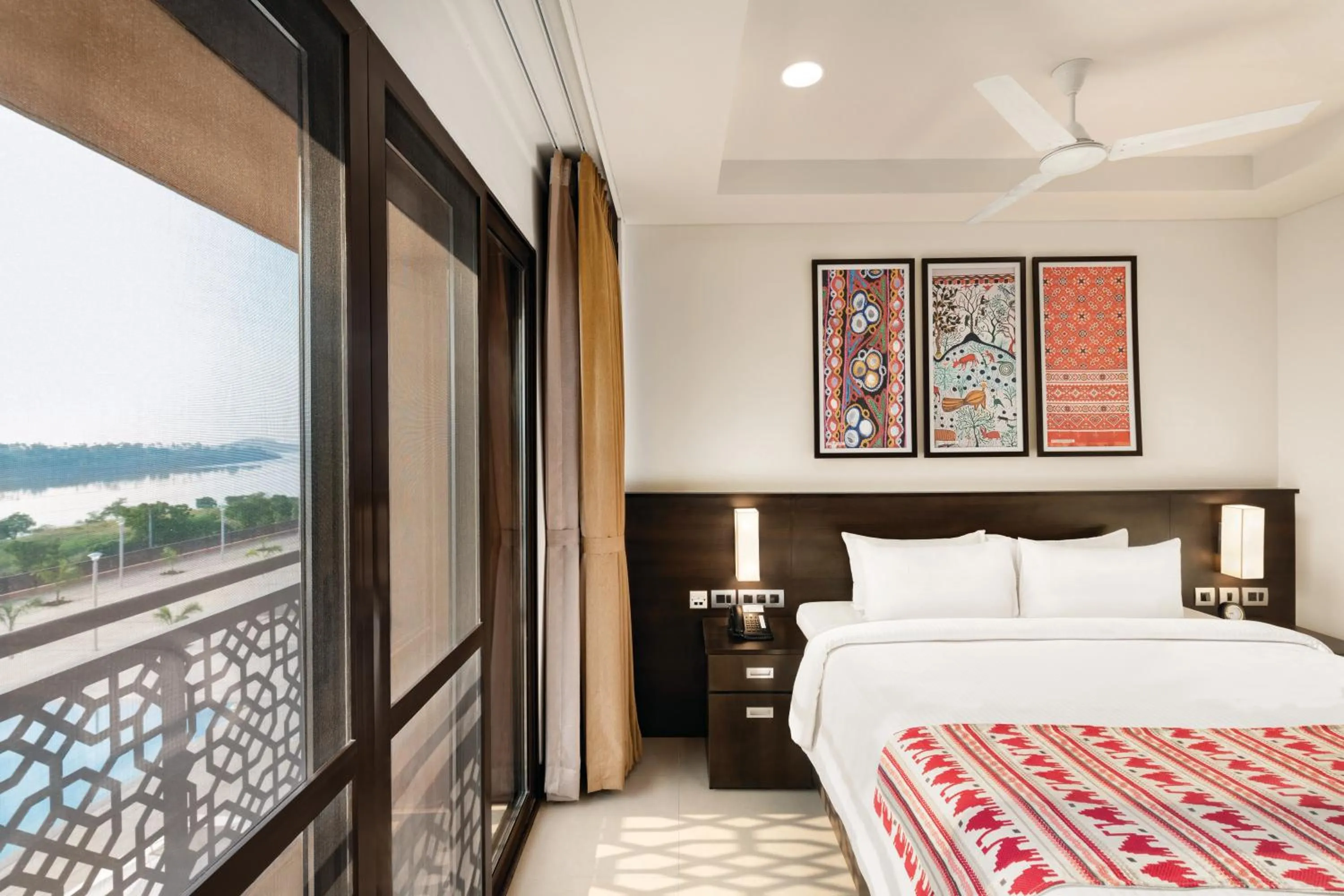 1 King Bed, Superior Room, River View, Non-Smoking in Ramada Encore by Wyndham Statue of Unity