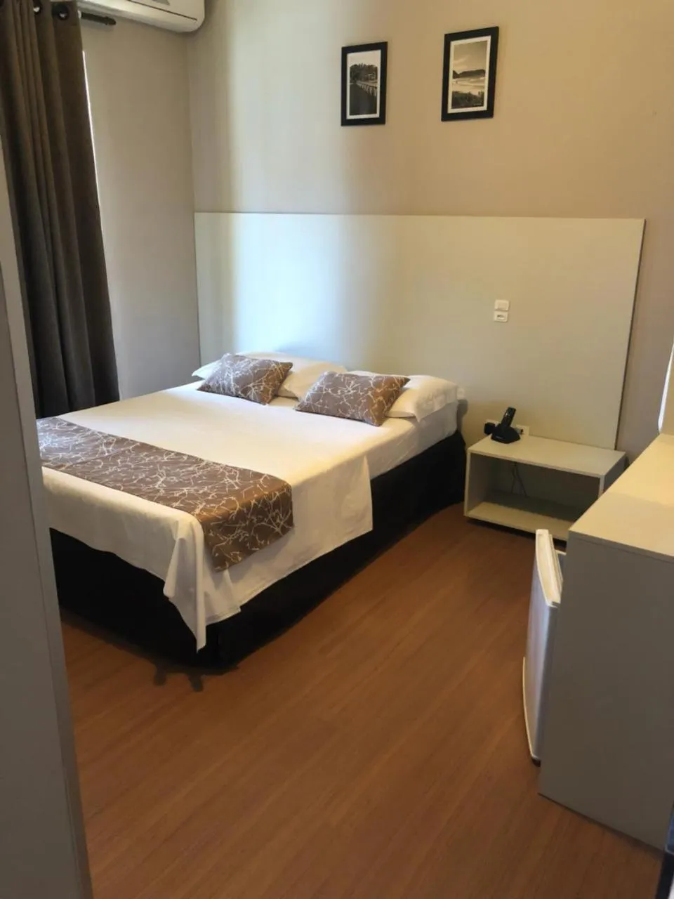Double Room with Balcony in Hotel Lorimar