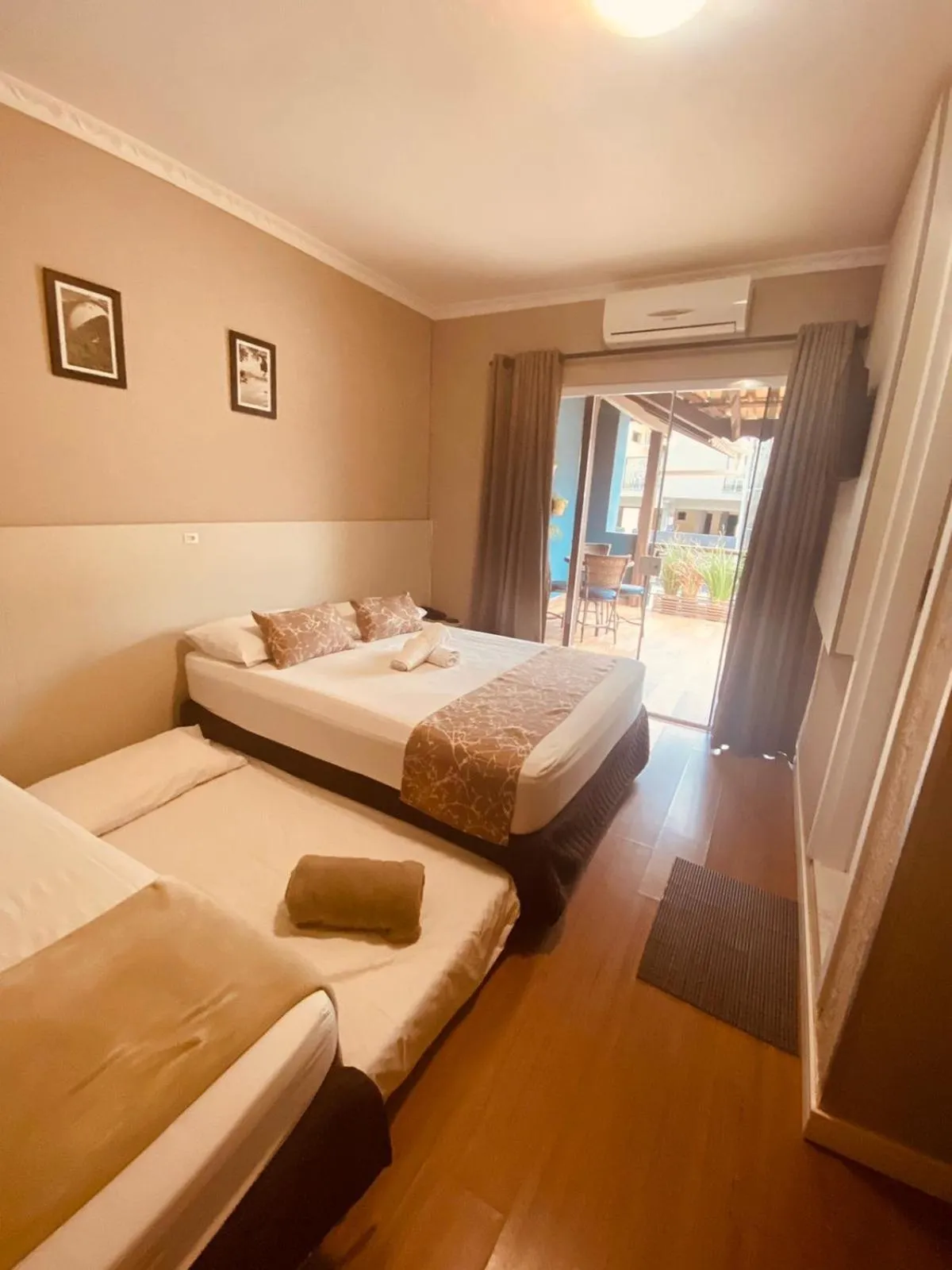 Family Room with Terrace in Hotel Lorimar