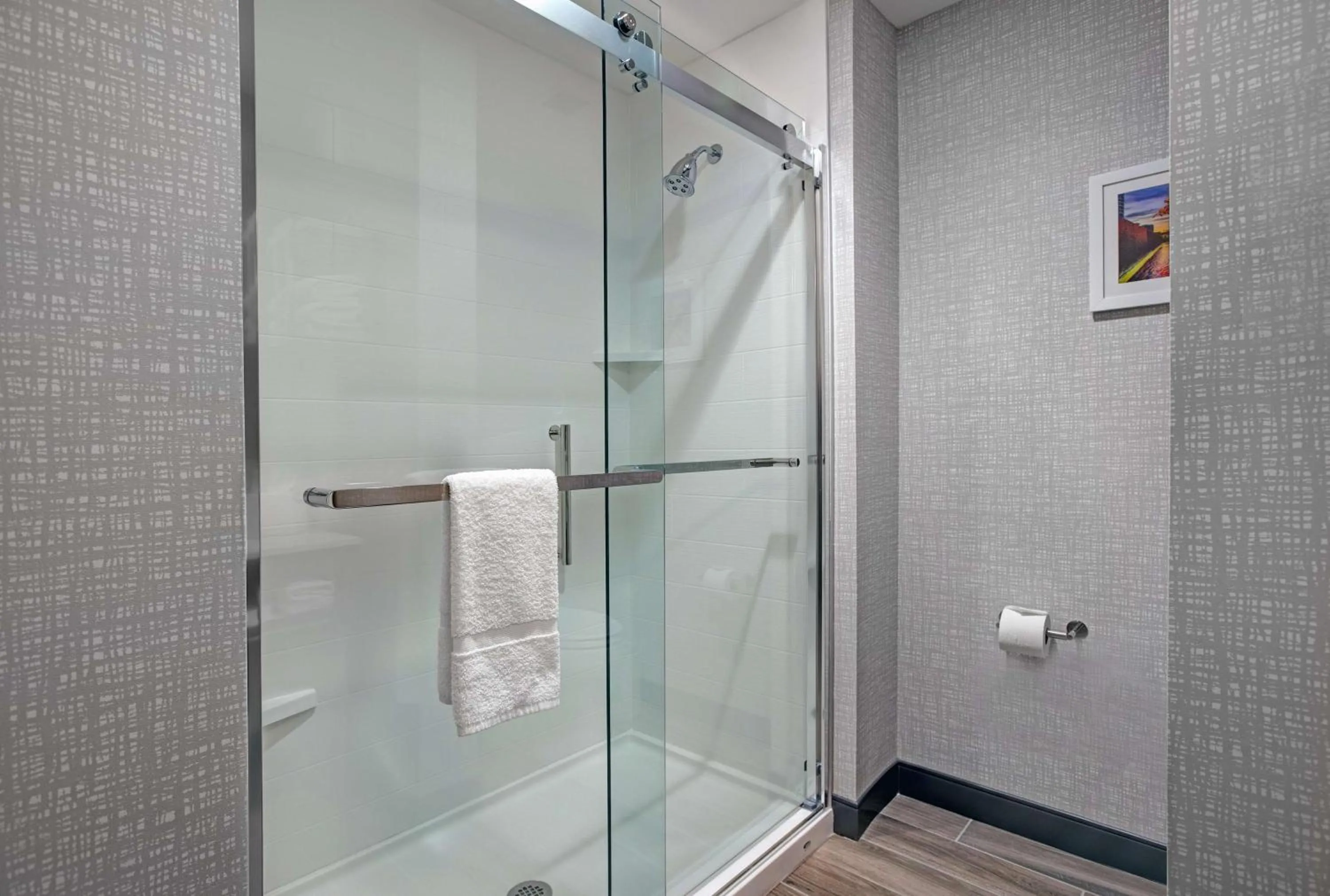 Queen Room with Two Queen Beds - Hearing Access/Non-Smoking in Hampton Inn & Suites Dallas - Farmers Branch