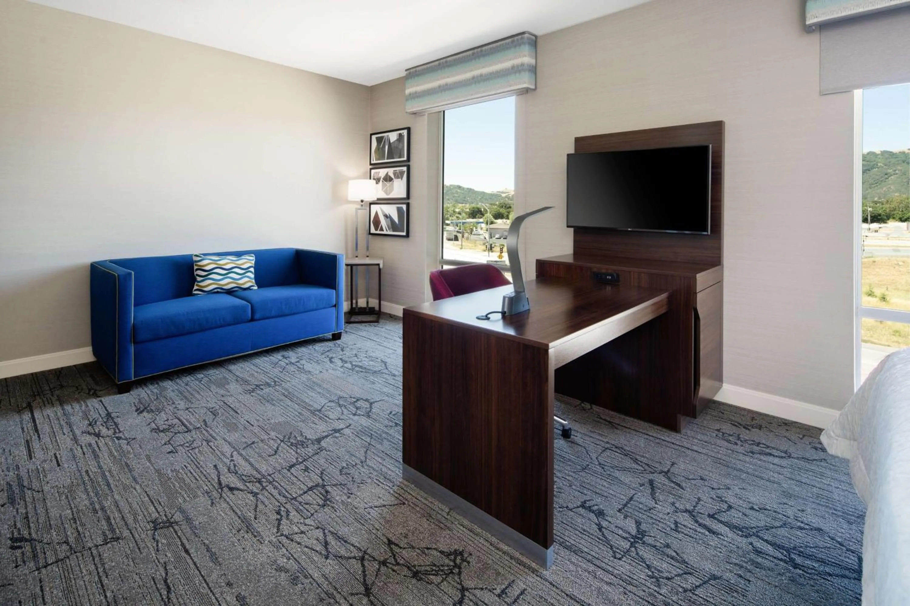 King Studio Suite - Non-Smoking in Hampton Inn & Suites Gilroy, Ca