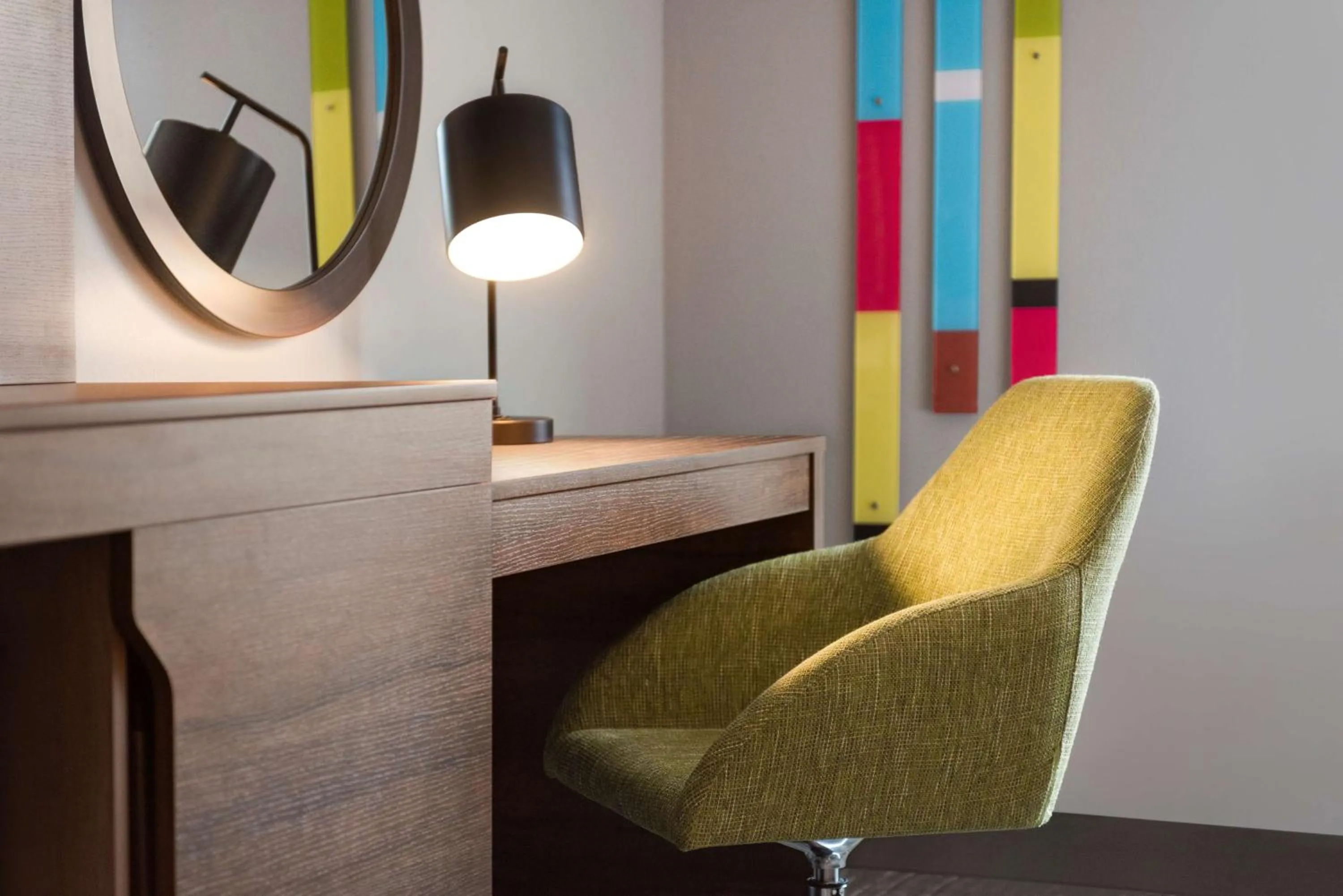 Queen Room with Two Queen Beds in Hampton Inn & Suites Kelowna, British Columbia, Canada