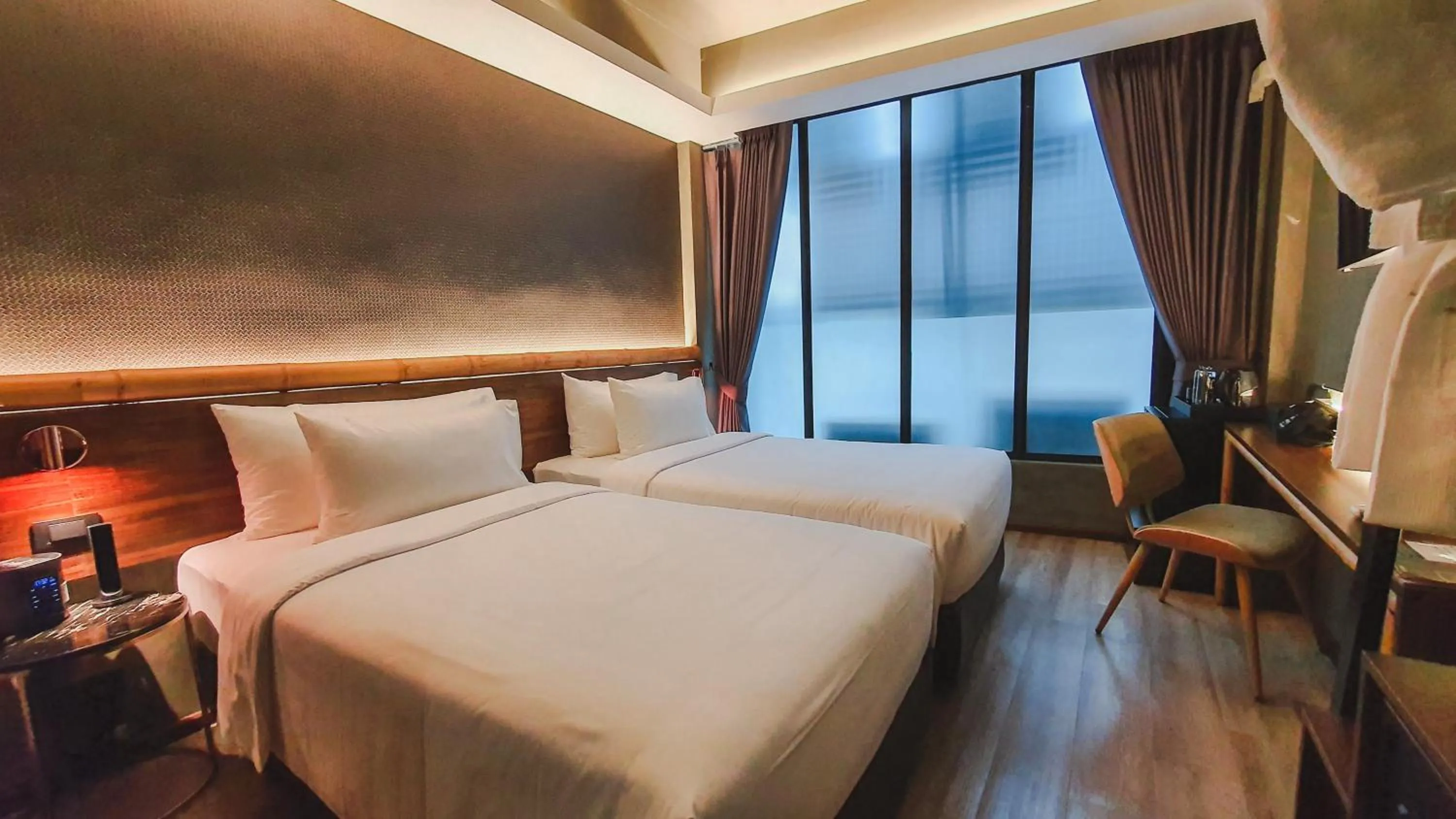 Deluxe Twin Room in Hotel Ordinary Bangkok