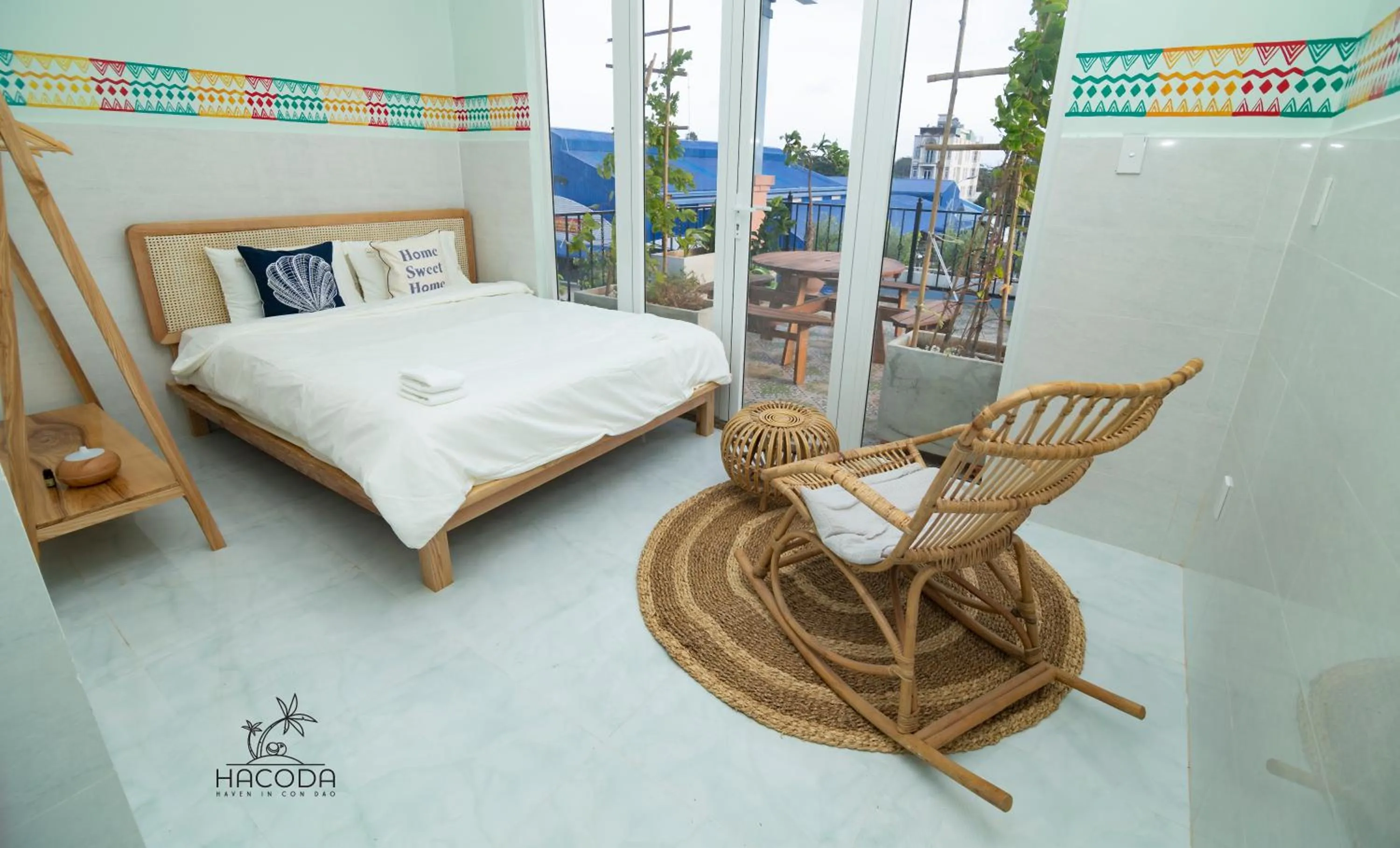King Room with Balcony in Hacoda Homestay