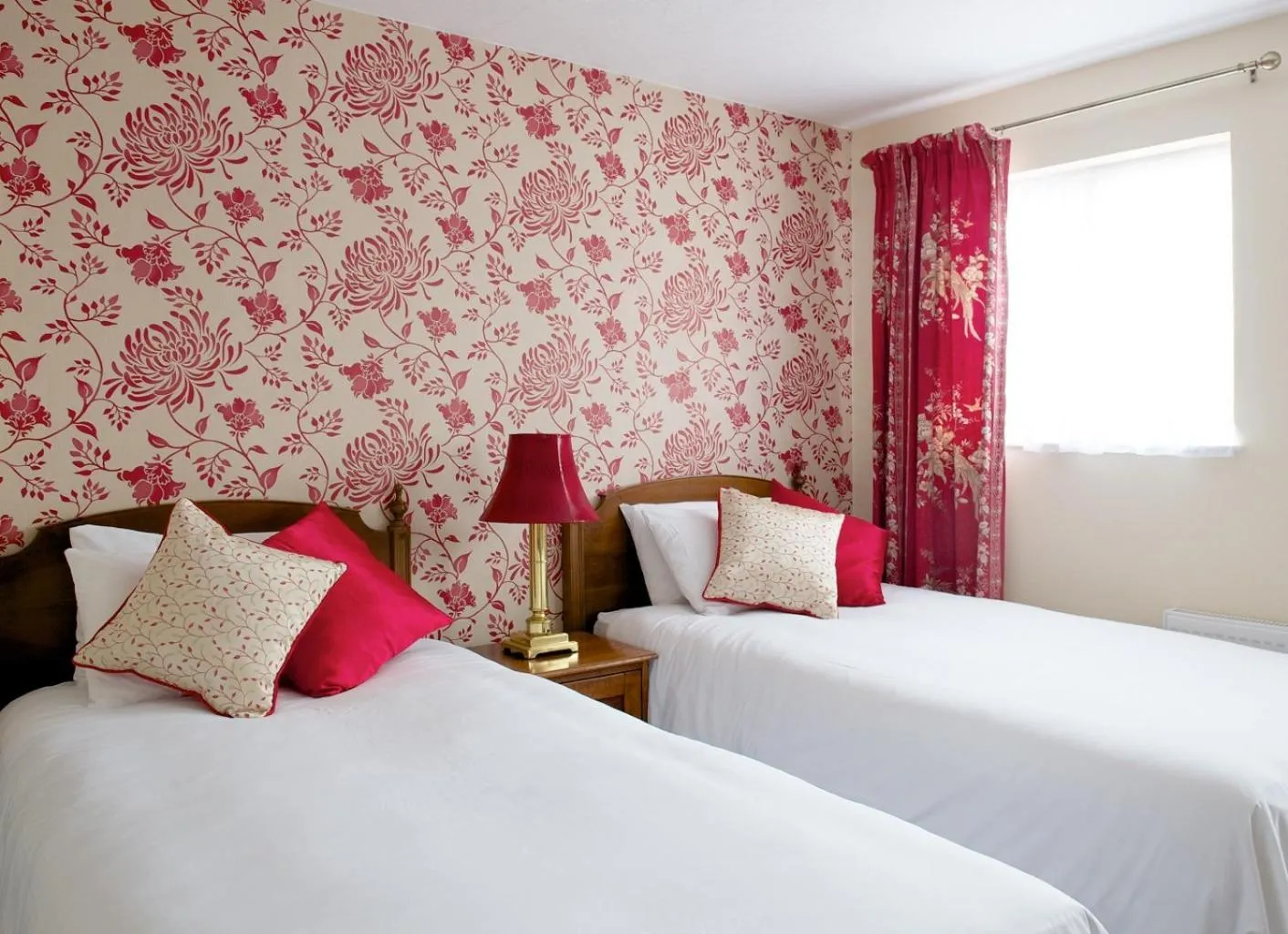 Standard Twin Room in The Rose And Crown Hotel