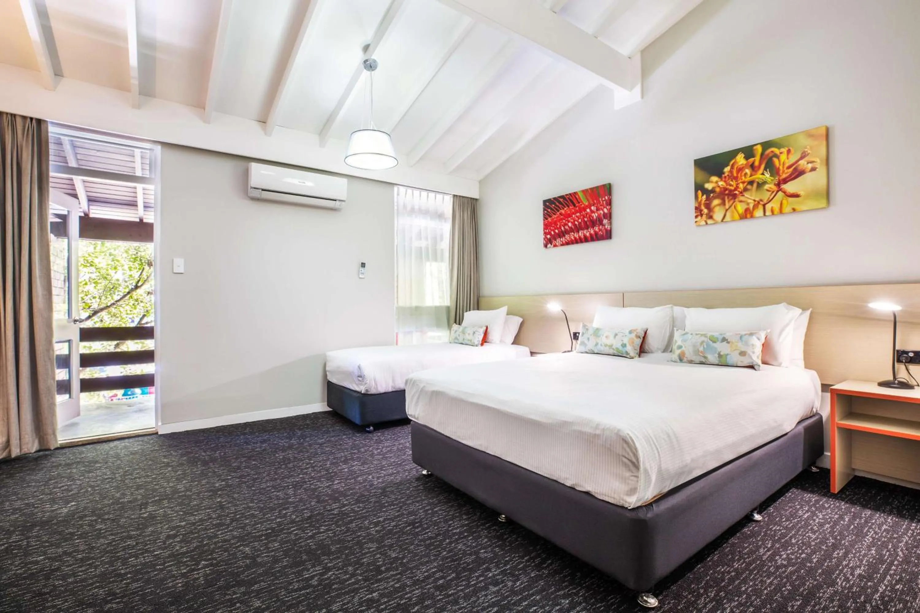 Queen and Single Studio  in Nightcap at the Ranch Hotel