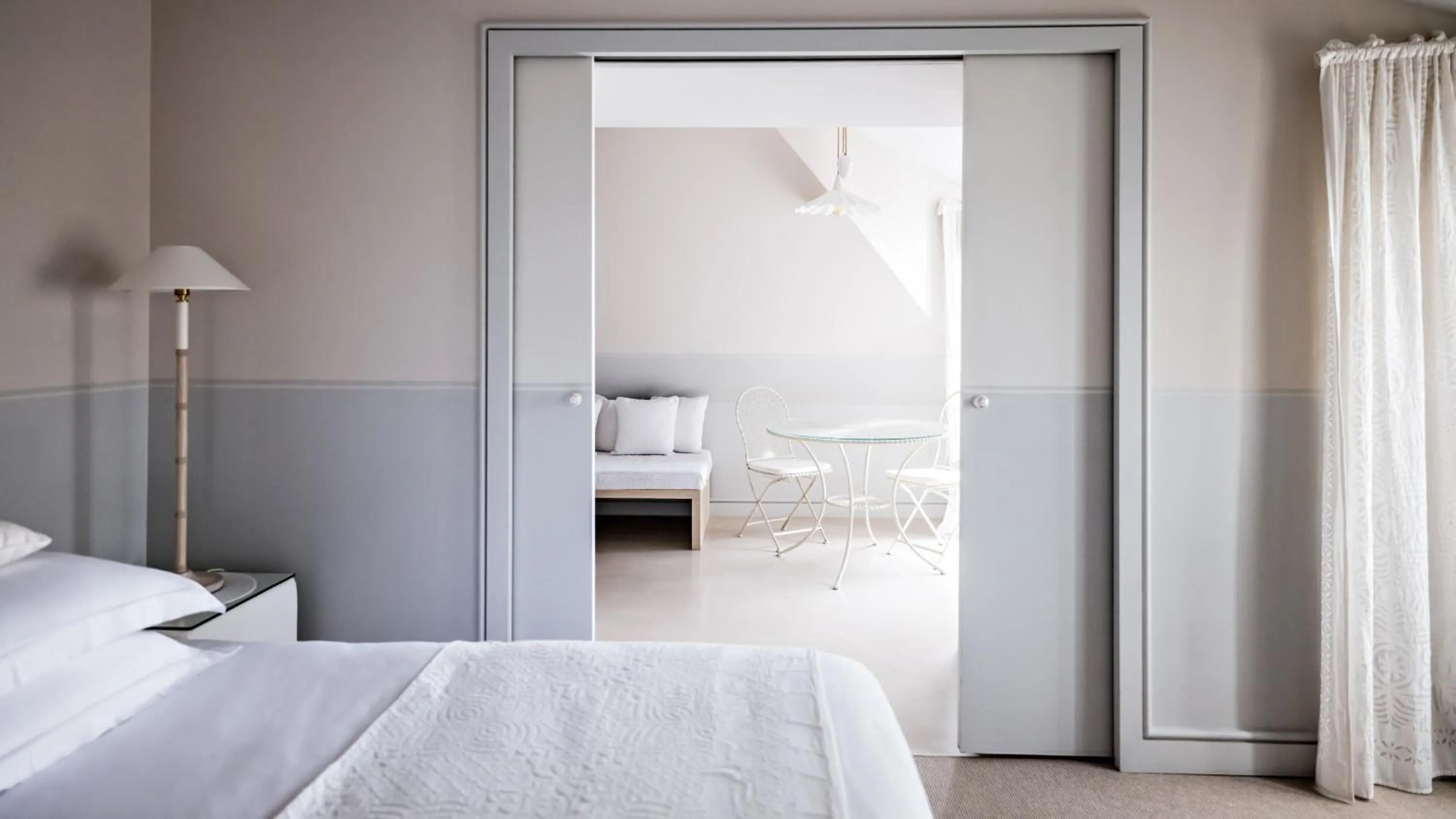 Suite in Monsieur George Hotel & Spa - Champs-Elysées