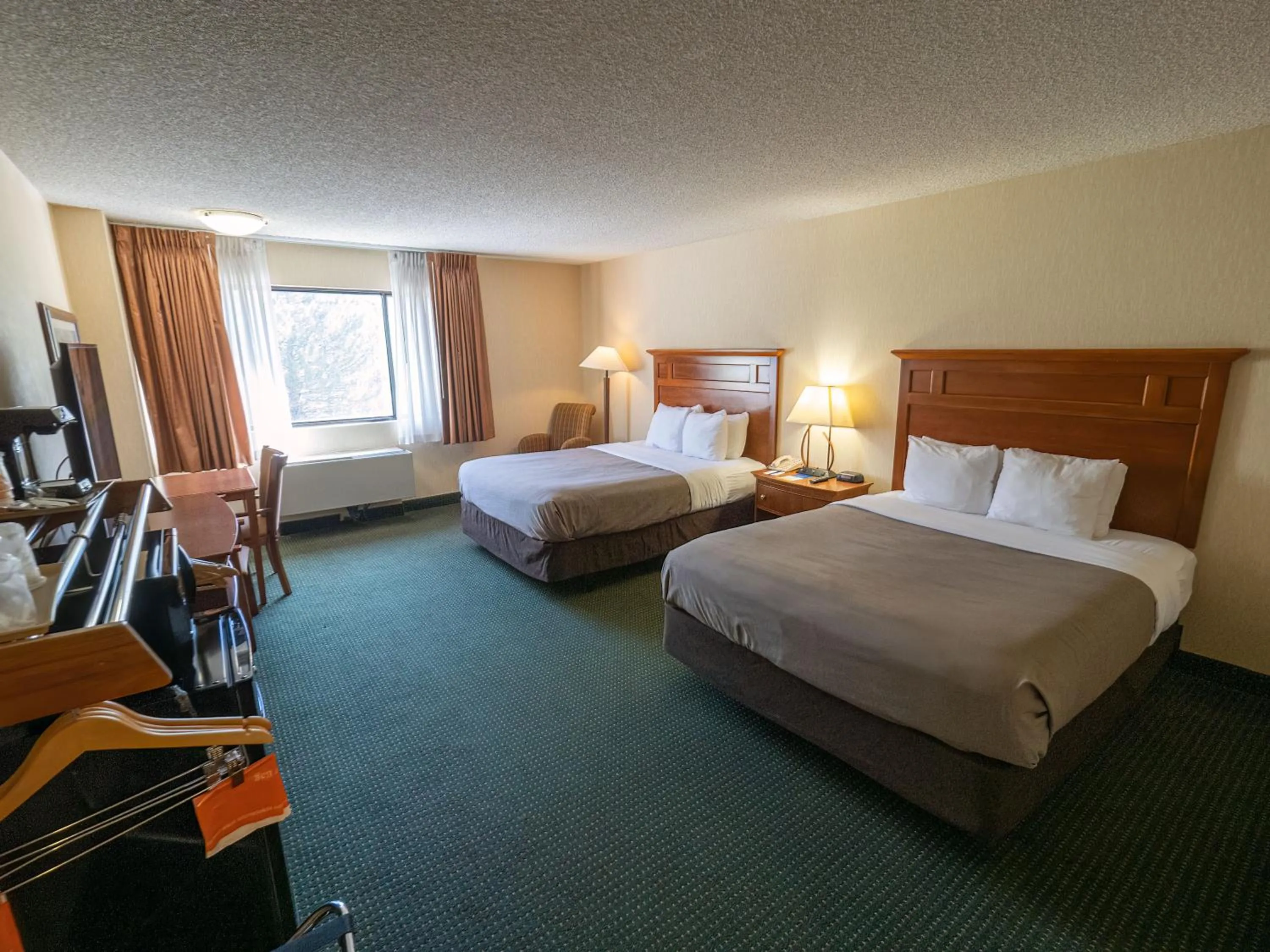 Queen Room with Two Queen Beds in Comfort Inn Near Vail Beaver Creek