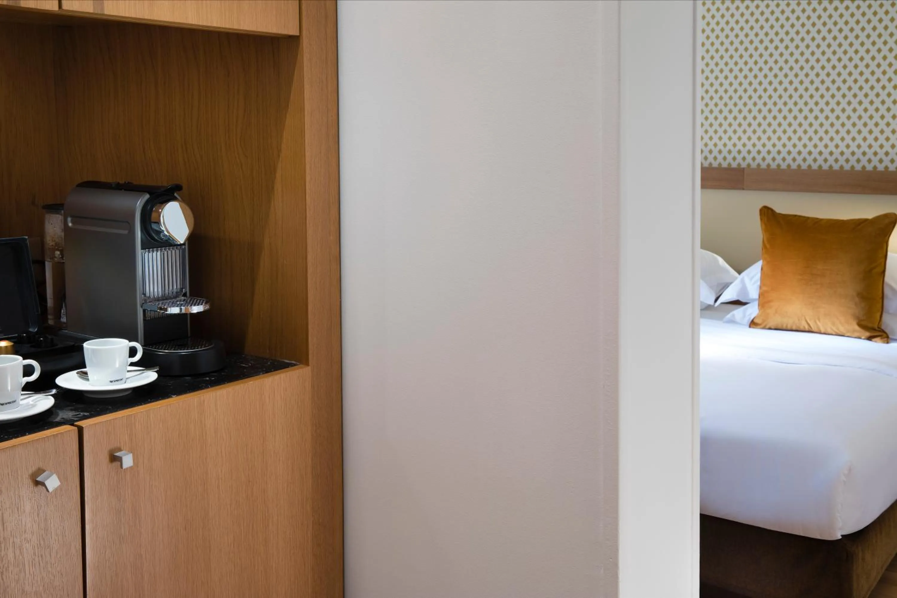 Classic Double Room in Hotel Le Six