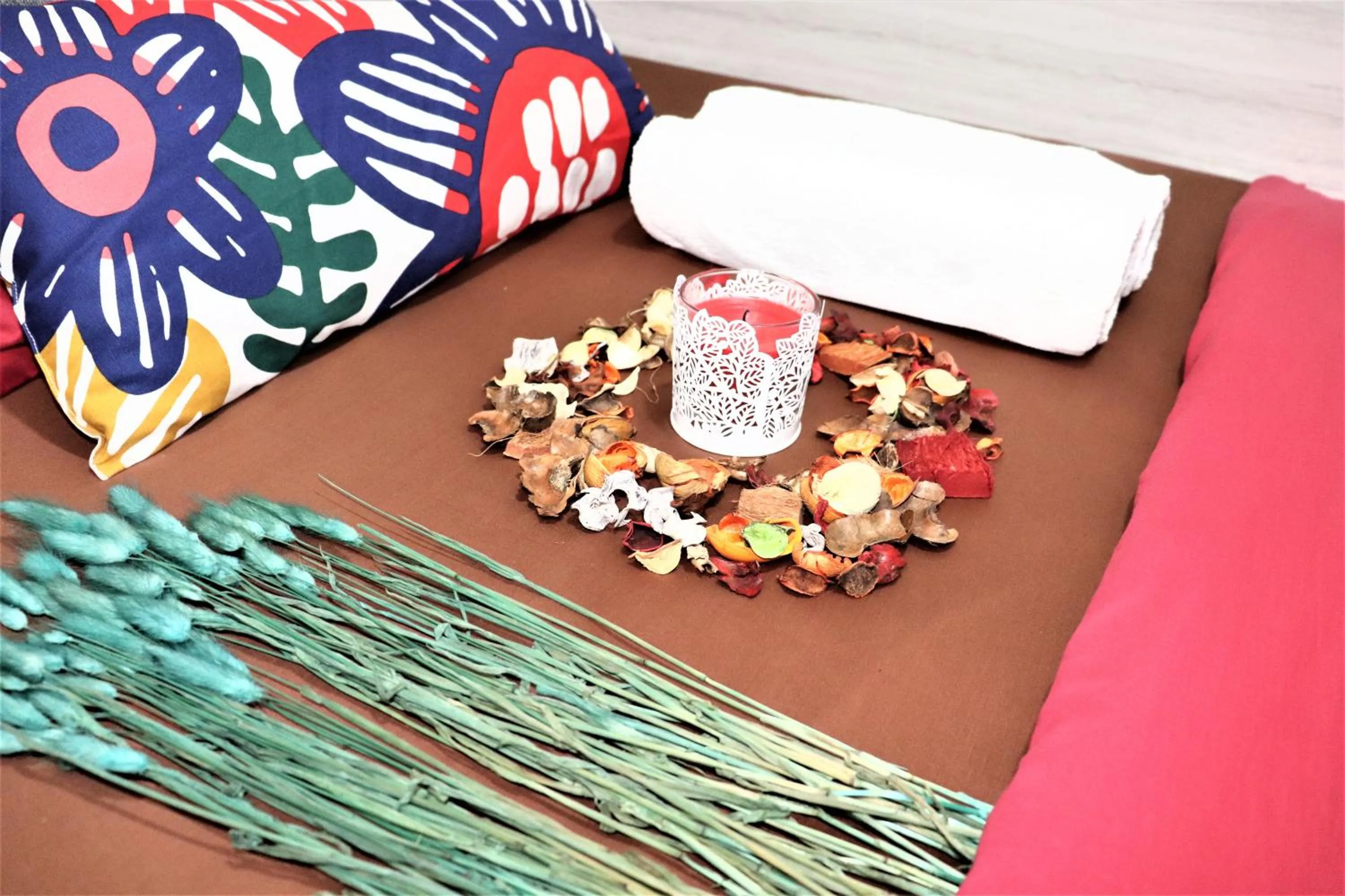 Deluxe Single Room in Metrocity Lounge