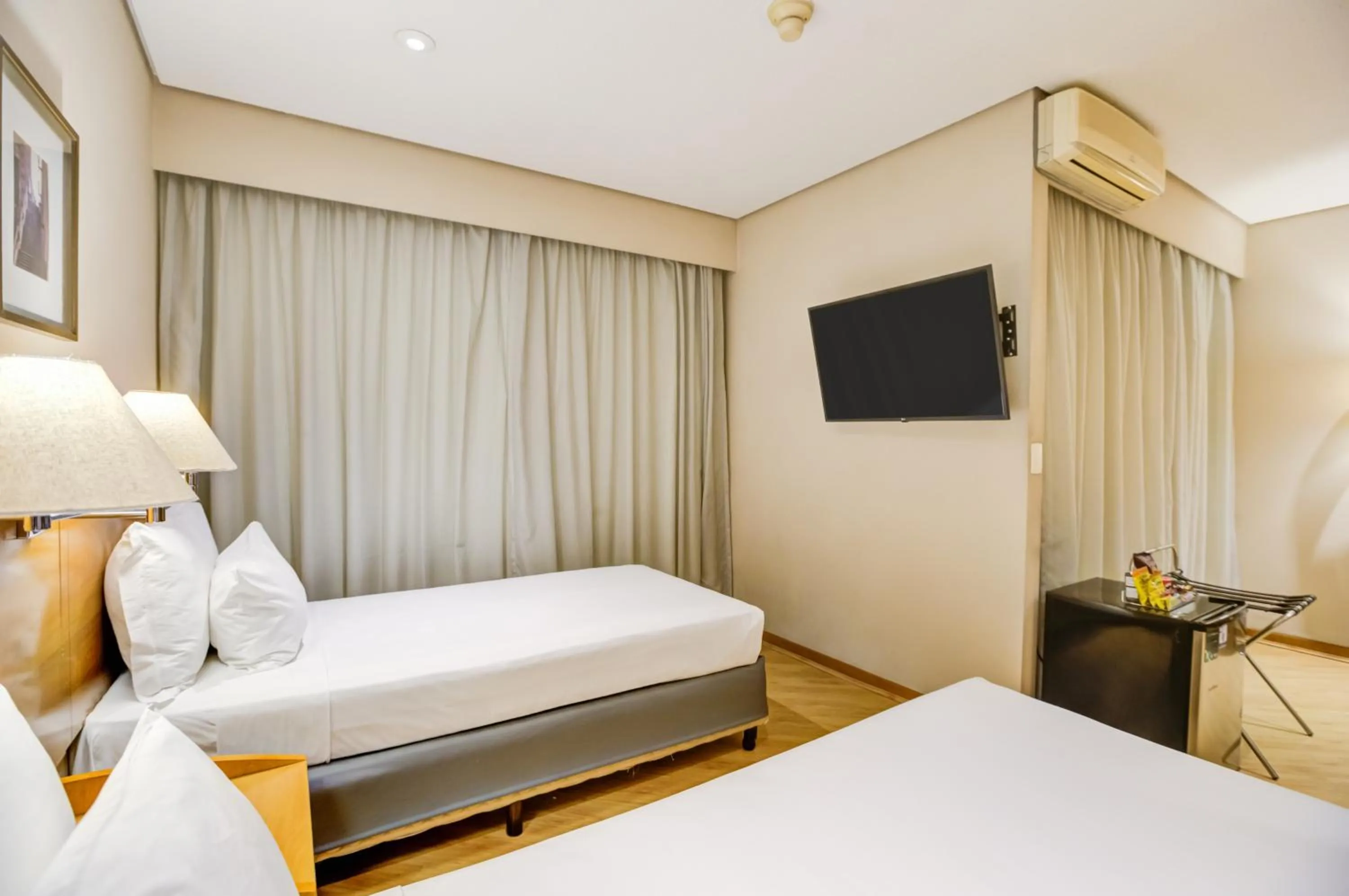 Standard Twin Room in Transamerica Executive Paulista