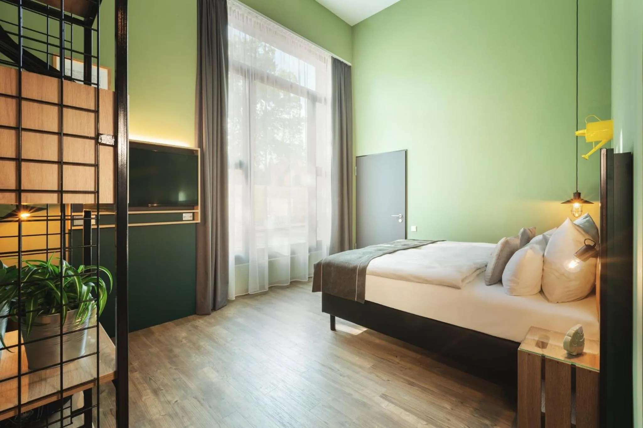 Standard Queen Room - Disability Access in Holiday Inn - the niu, Dwarf Berlin Schöneberg by IHG