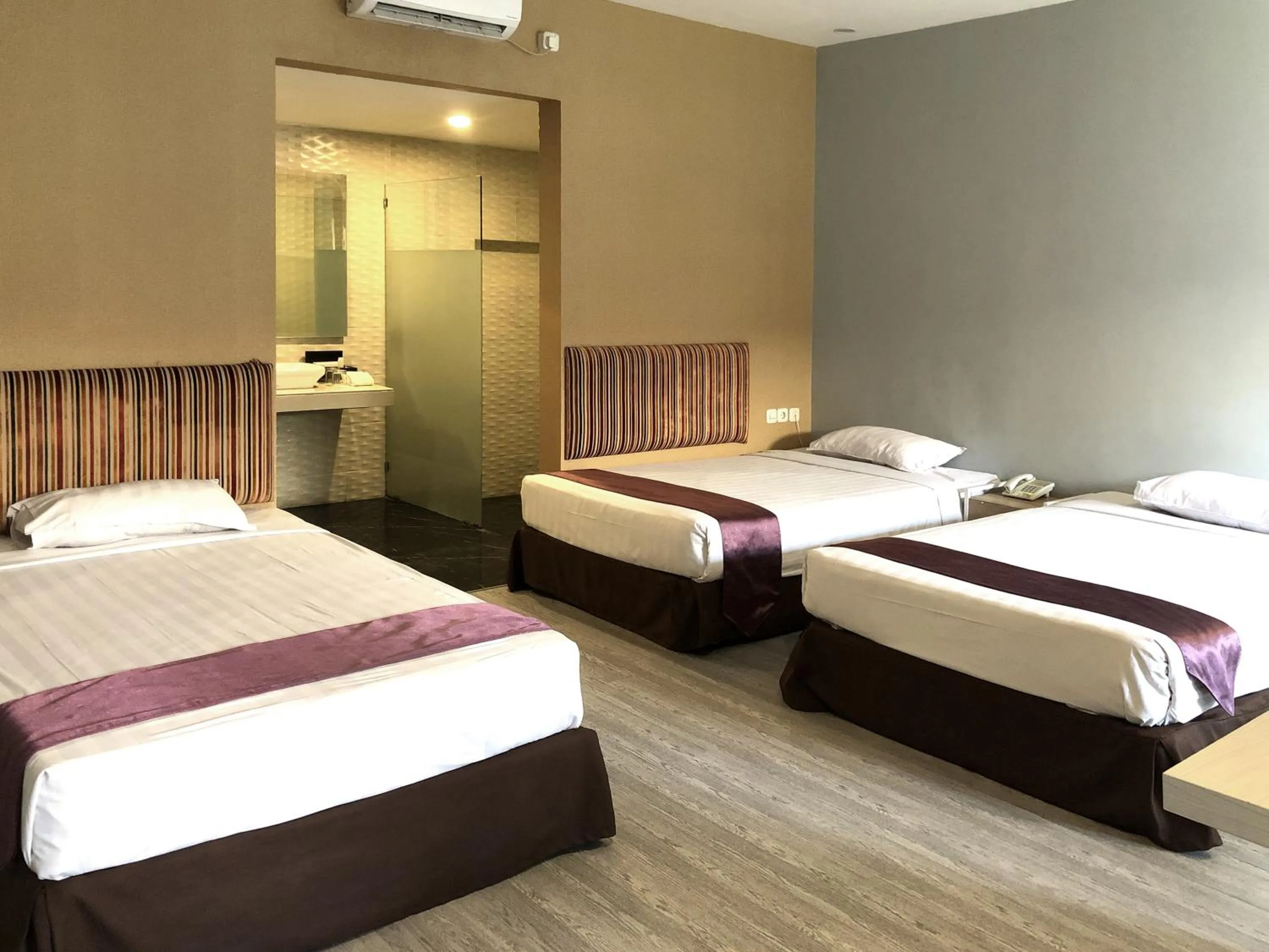 Triple Room in Hotel Sinar 1