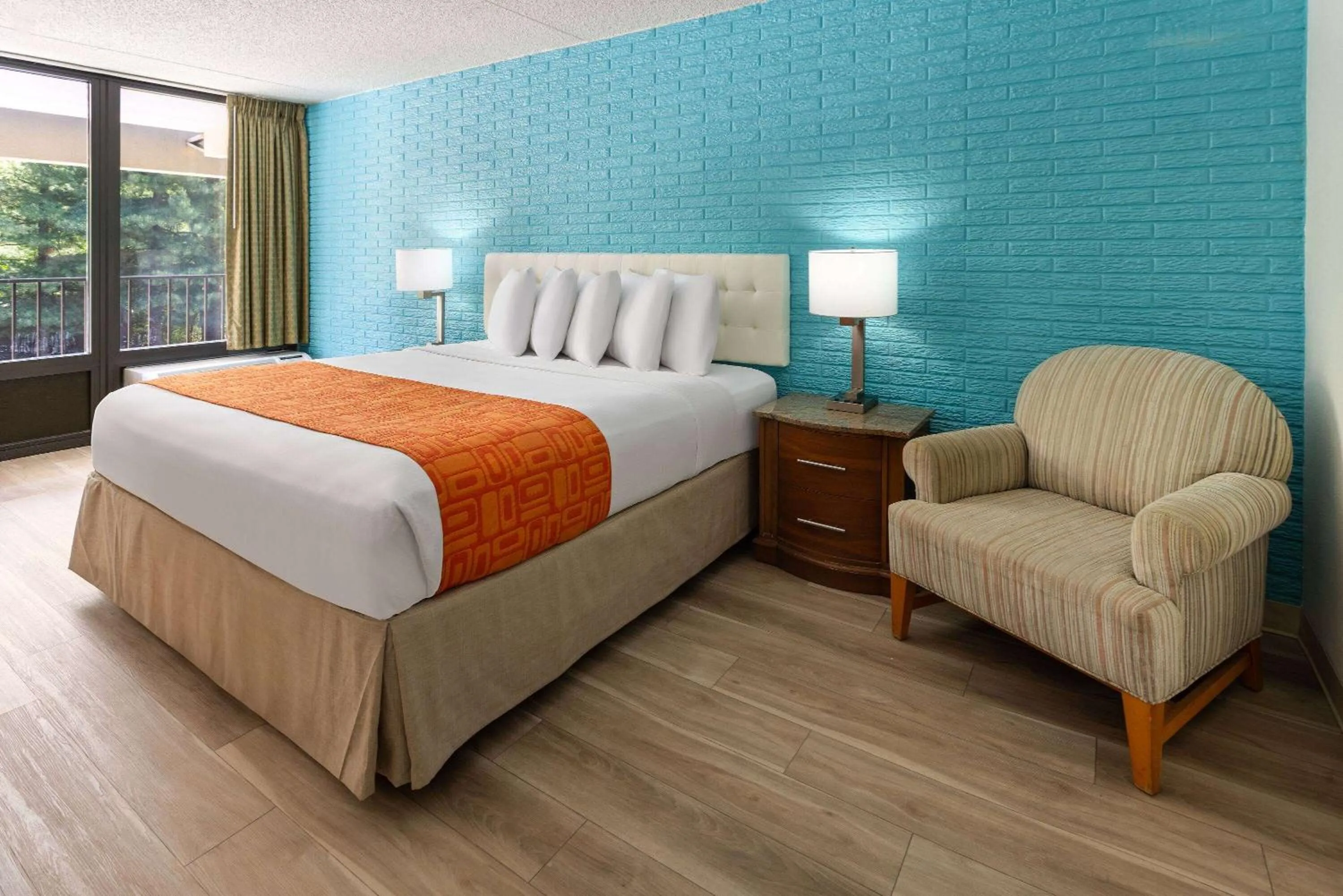 Standard King Room - Smoking in Inn at Atlantic City Hotel & Banquet