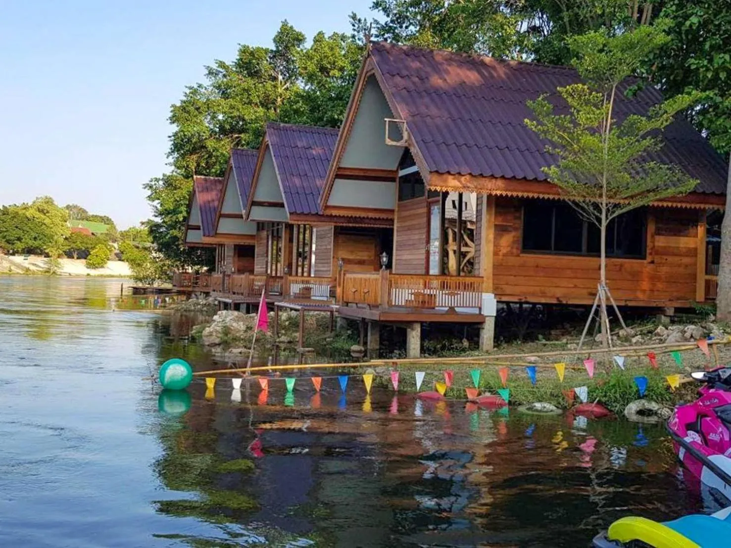 Family Room with Balcony in Pechpailin Resort