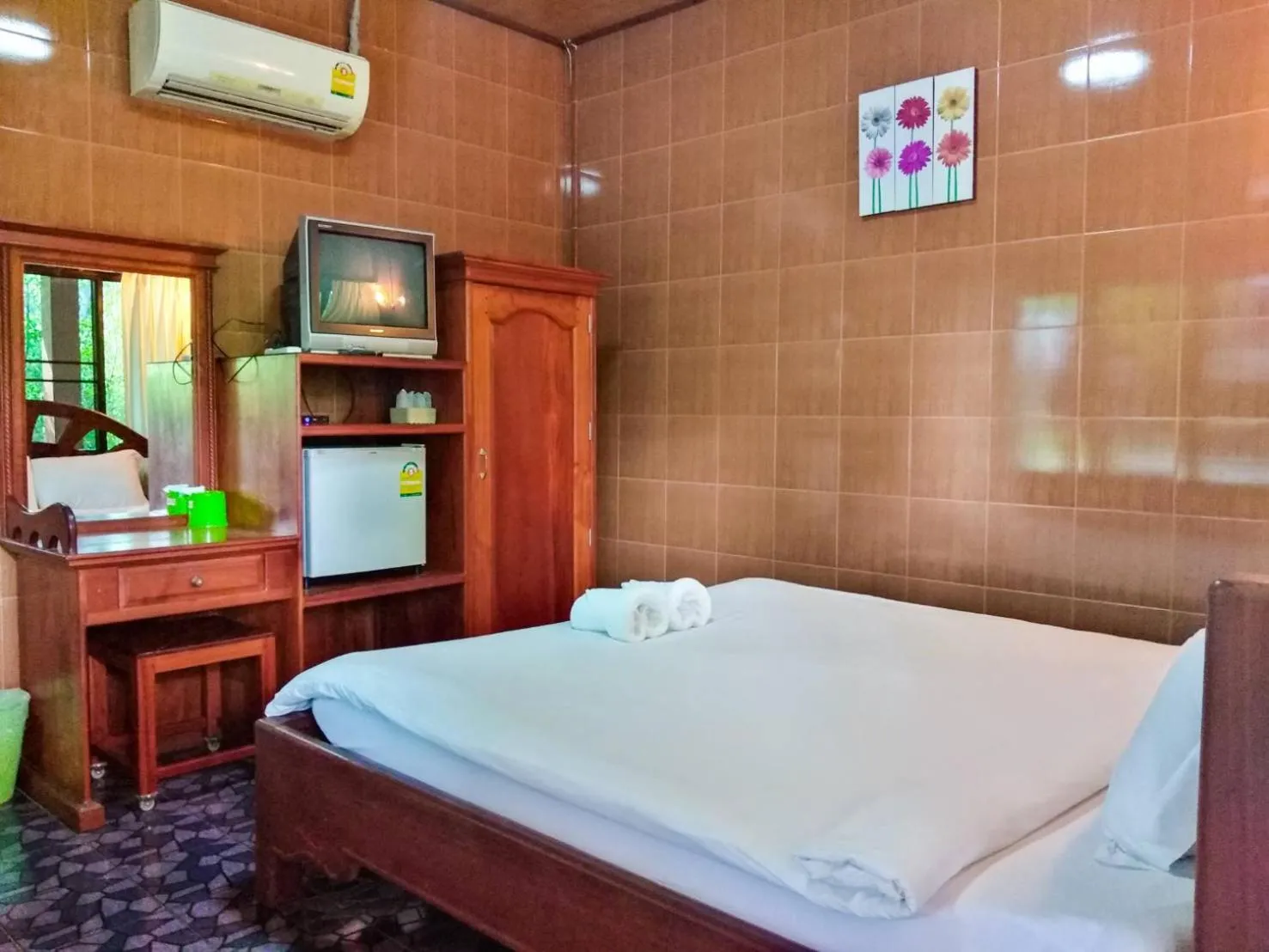 Standard Double Room in Pechpailin Resort