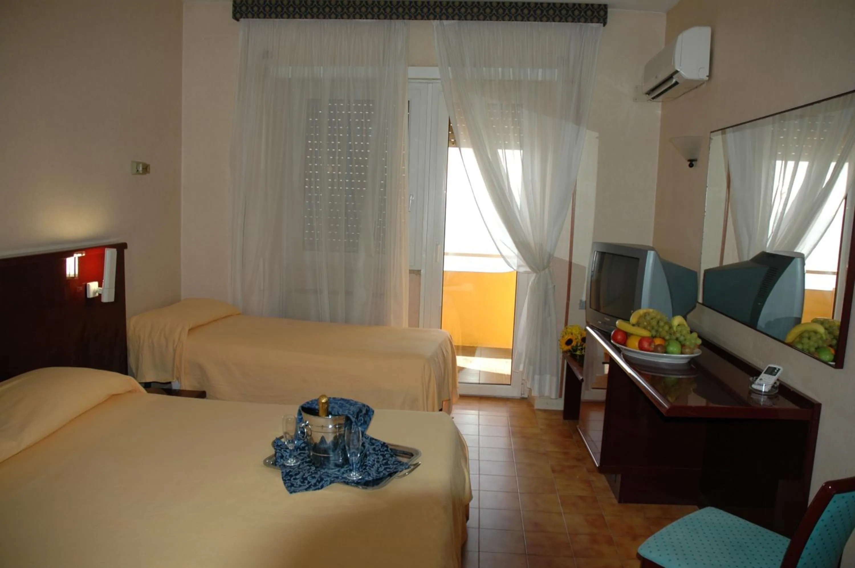 Double Room with Sea View in Grand Hotel Dei Cesari Dependance