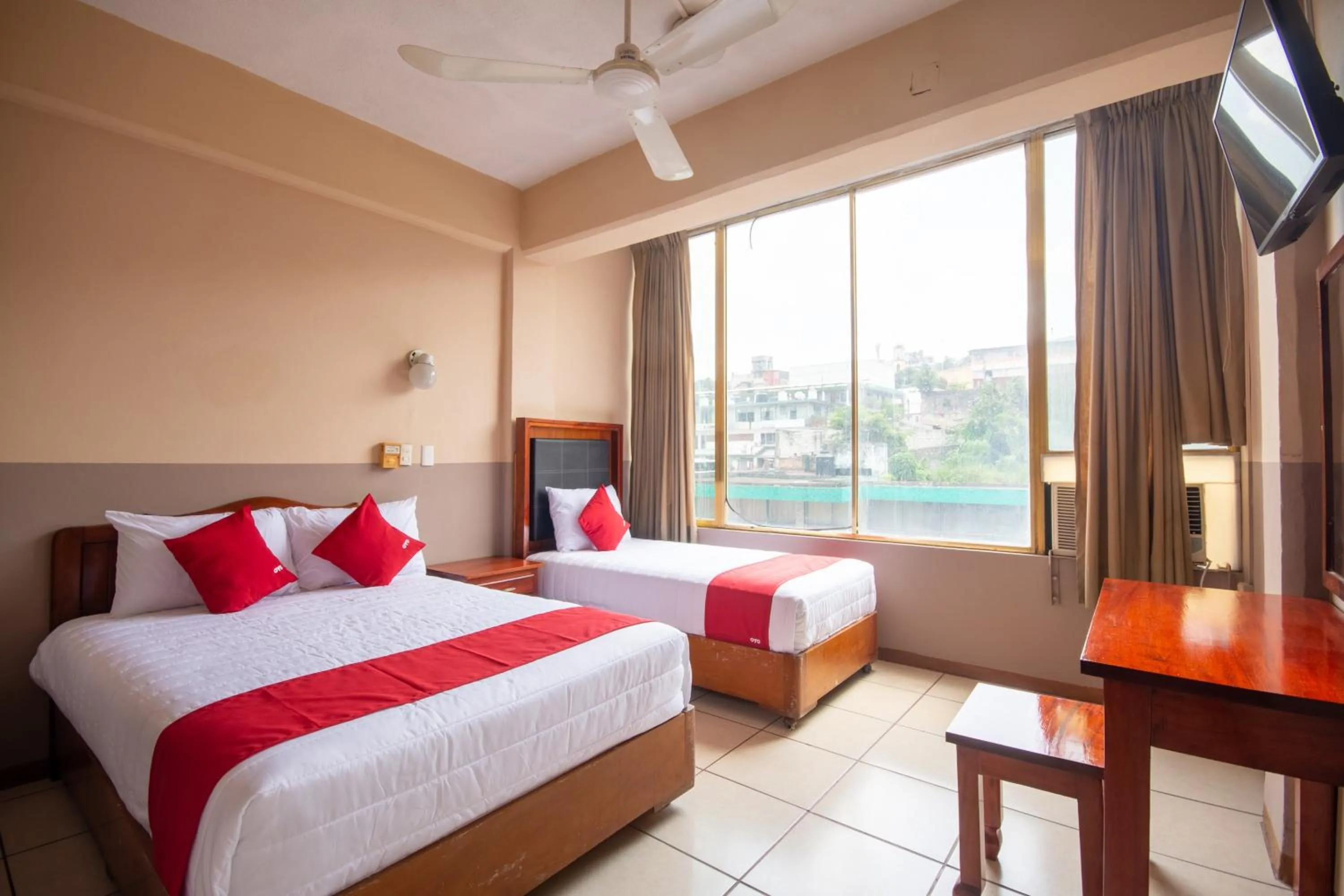 Standard Triple in OYO Hotel Totonacapan, Papantla