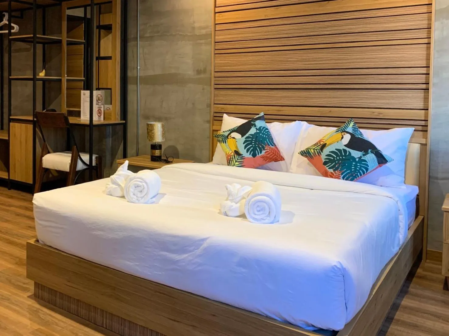 Deluxe Double Room in Pinghostel