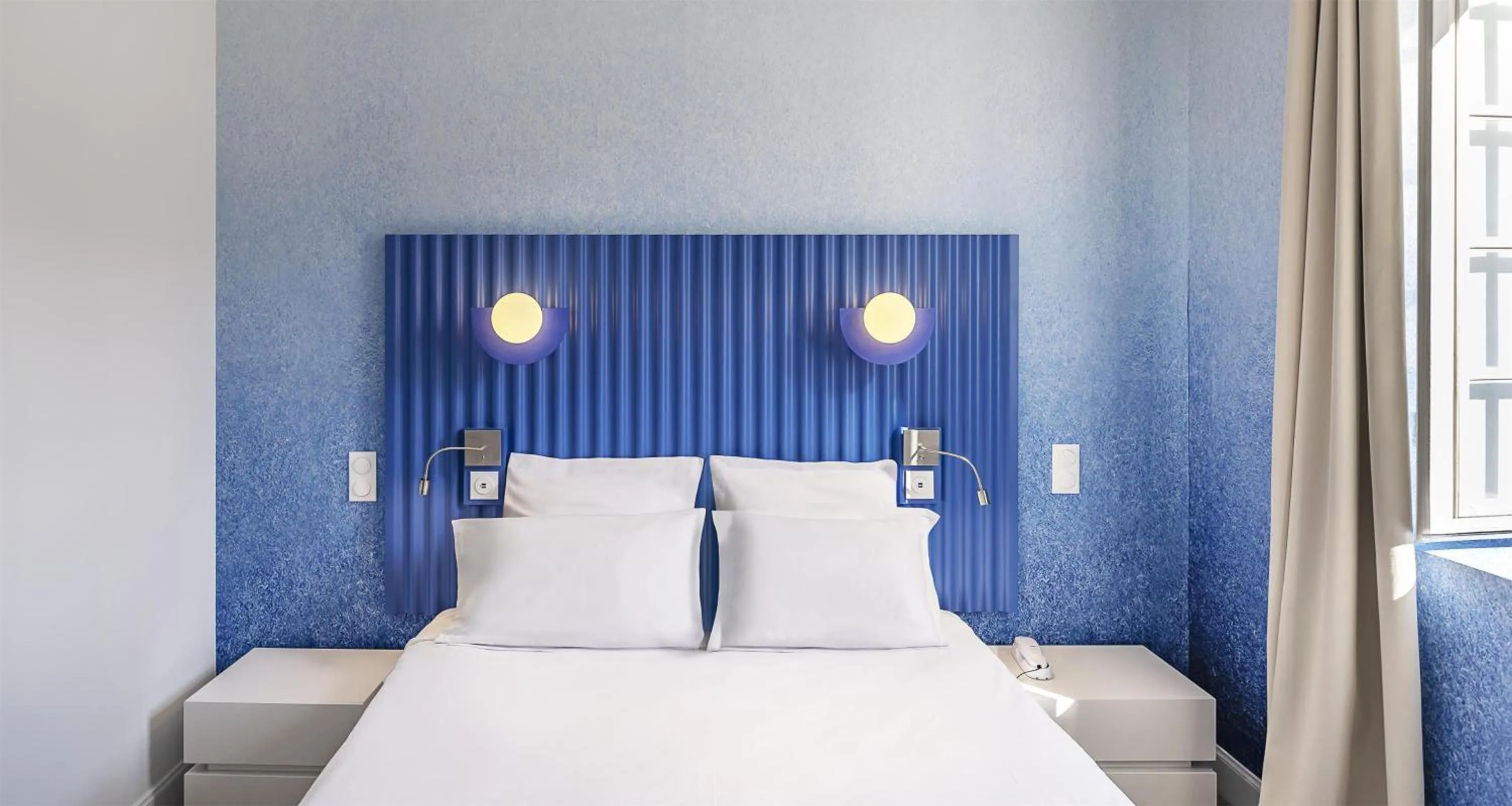 Standard Queen Room - Non-Smoking in Best Western Poitiers Centre Le Grand Hôtel