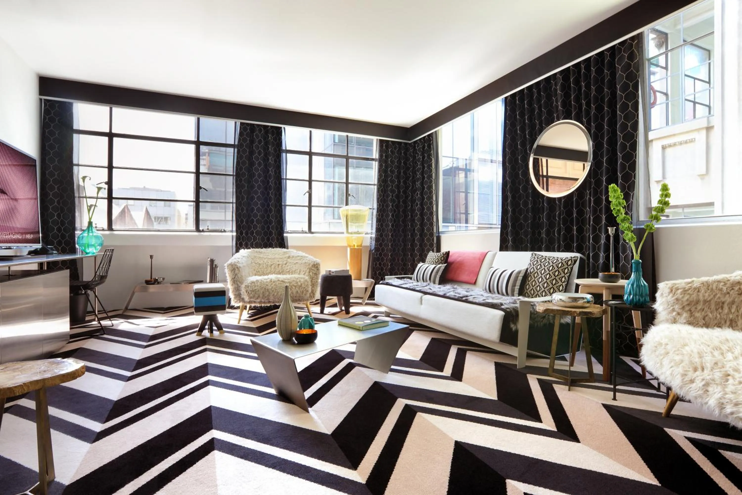 Executive Suite in Adelphi Hotel