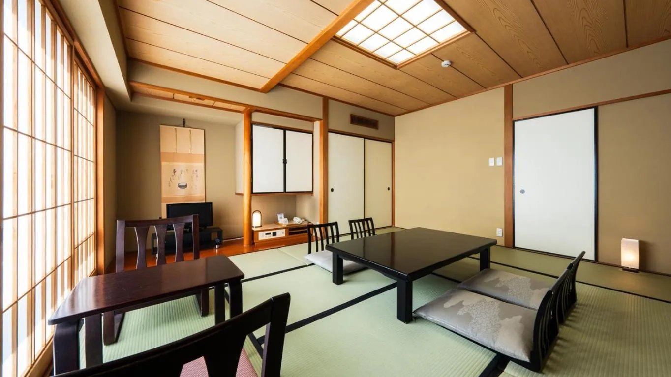 Japanese-Style Room (Free Lounge Included 15:00 - 17:00) in Shiragiku