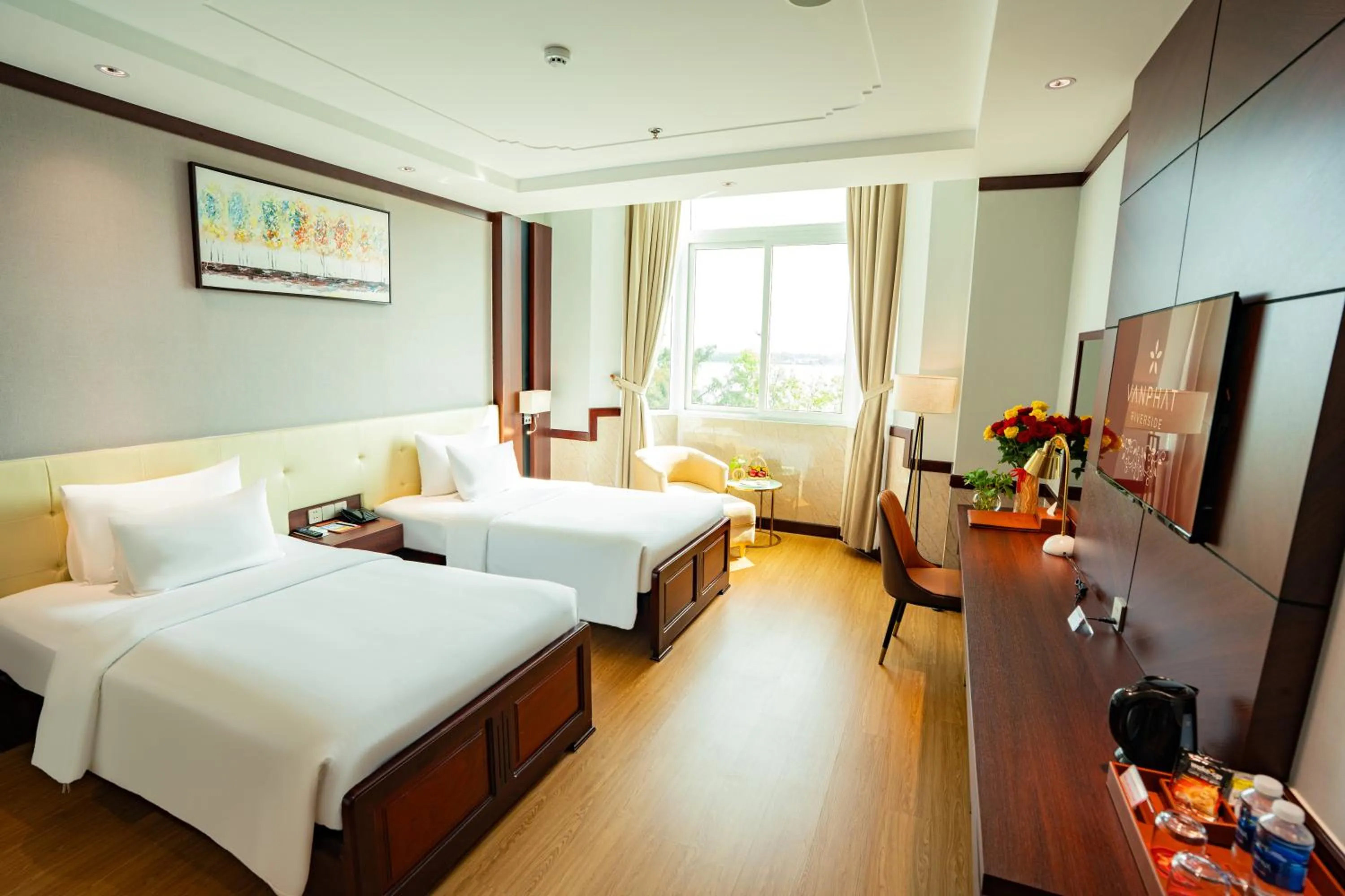 Deluxe Twin Room with River View in Van Phat Riverside Hotel