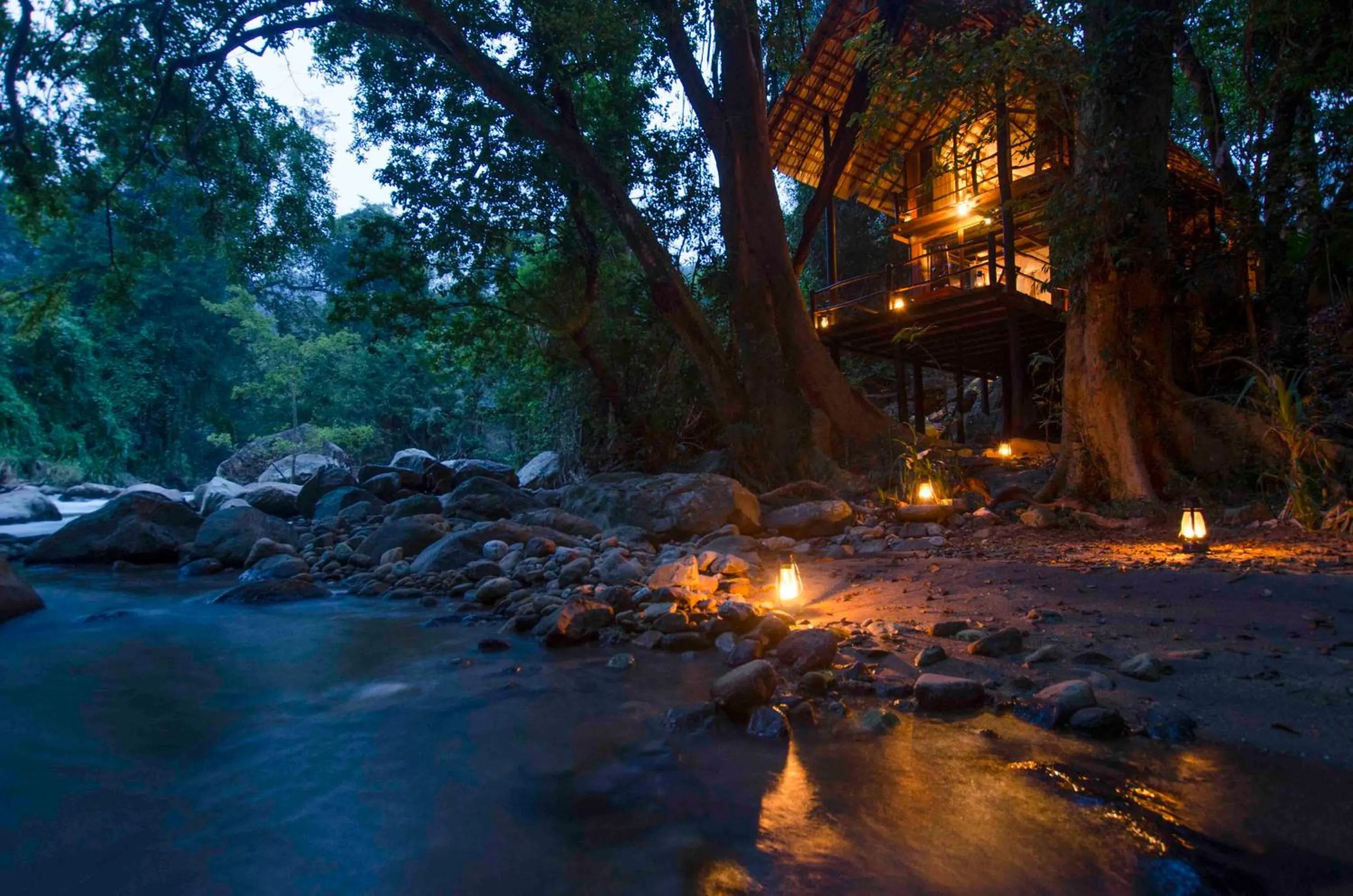 Chalet with River View and Shared Bathroom - single occupancy in Ella Jungle Resort