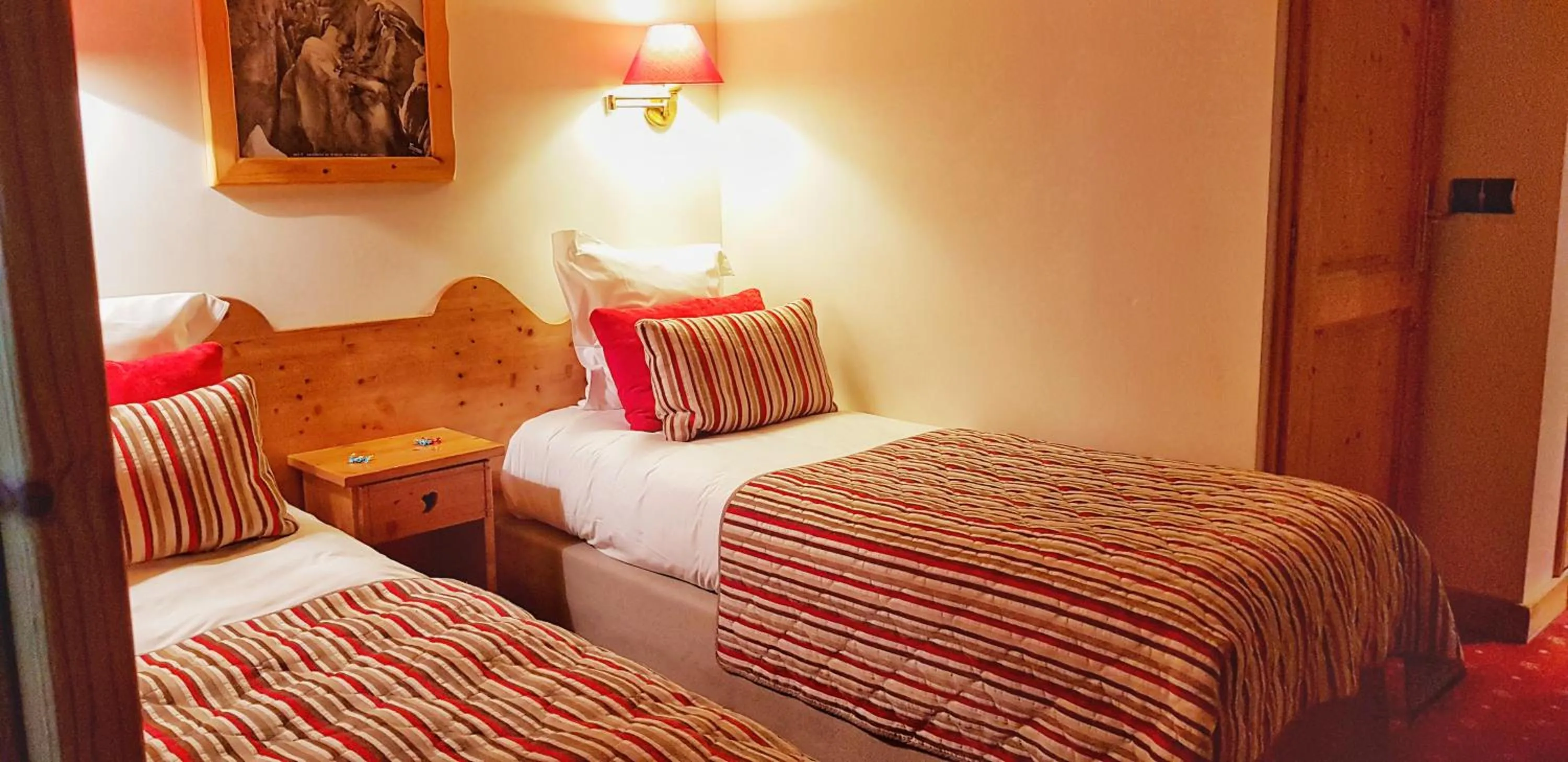 Superior Family Room- Free Spa Access in Park Hotel Suisse & Spa