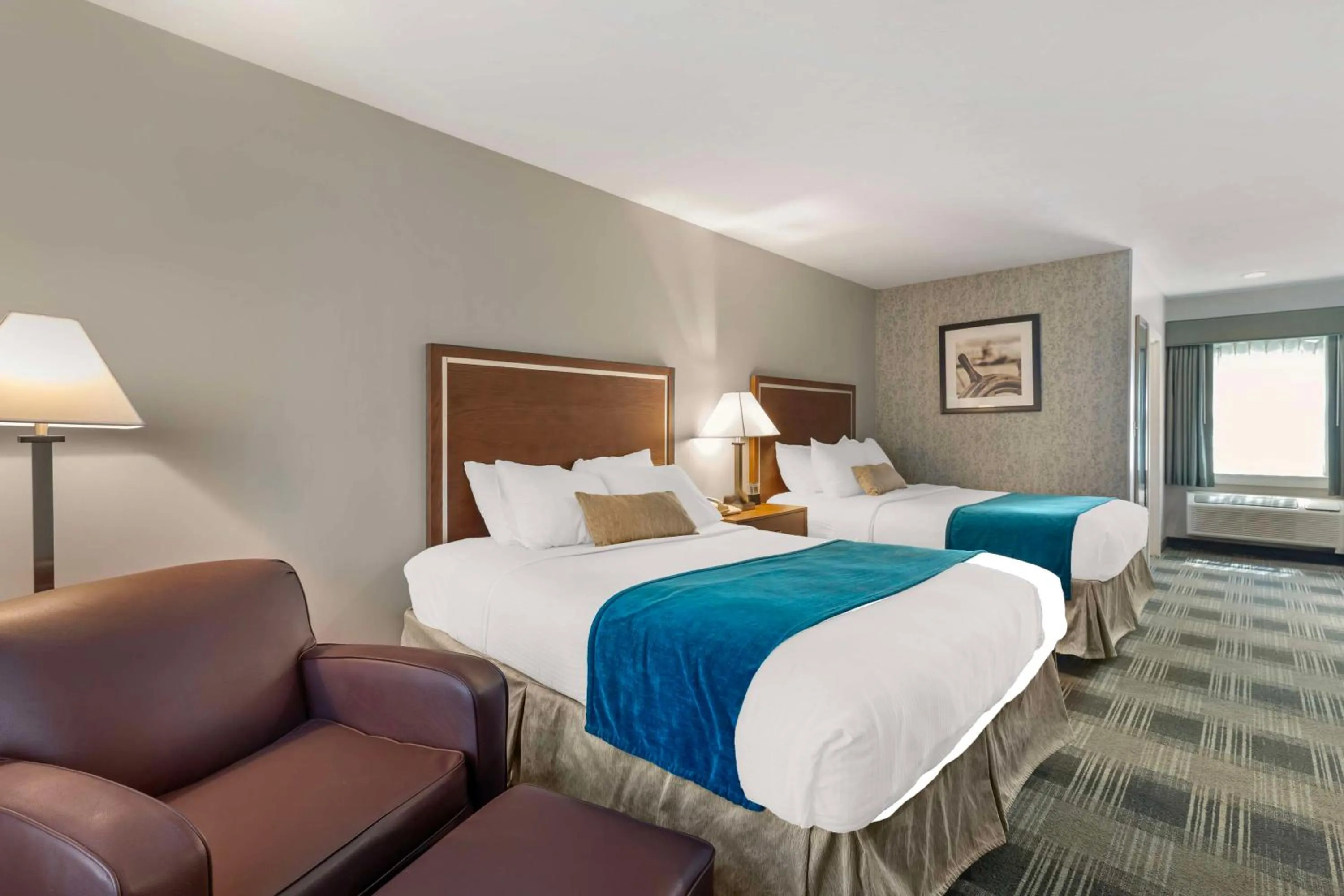 Queen Suite with Two Queen Beds - Non-Smoking in Best Western Plus Cold Spring