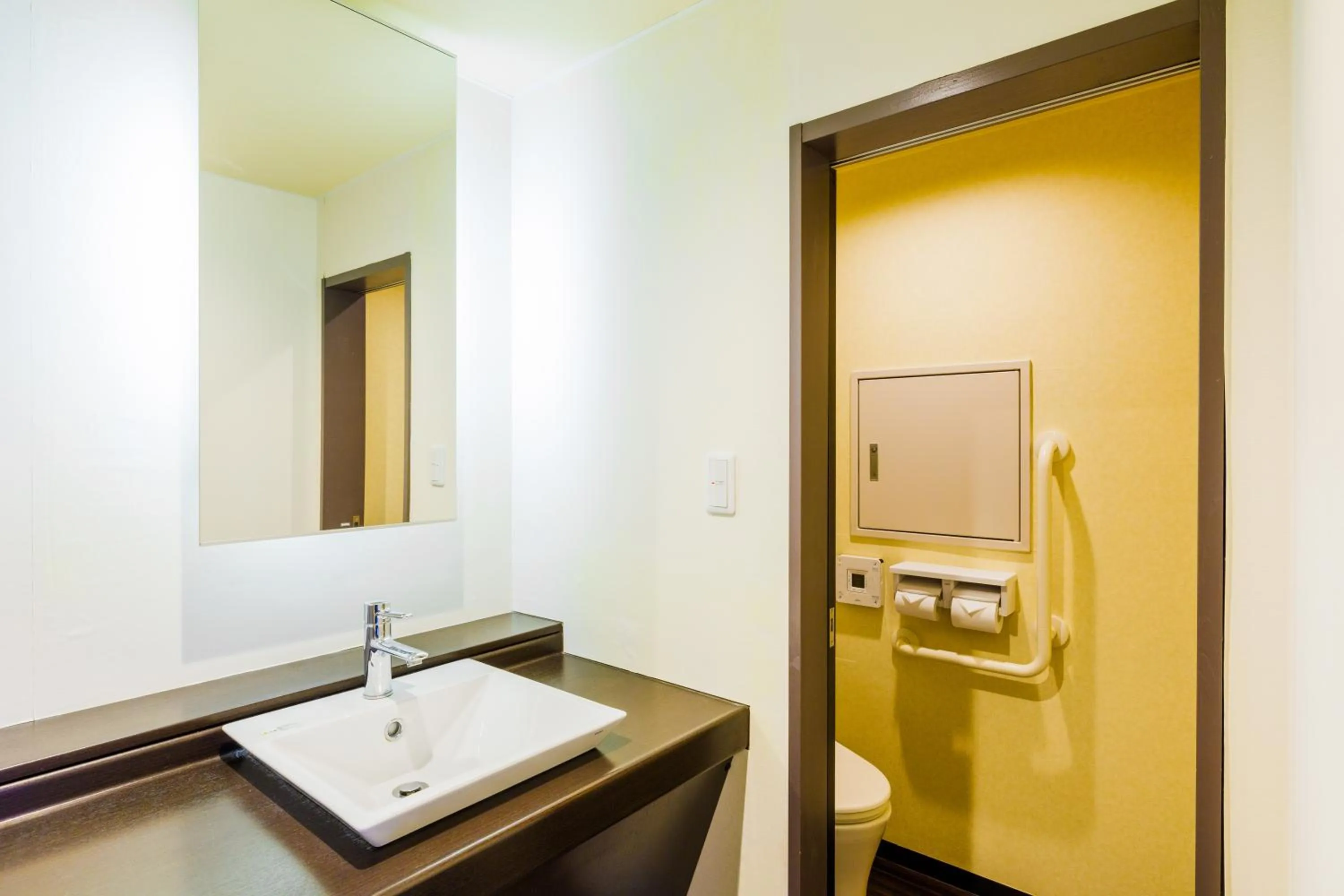 Deluxe Twin Room in KAMENOI HOTEL Nagatoro Yorii