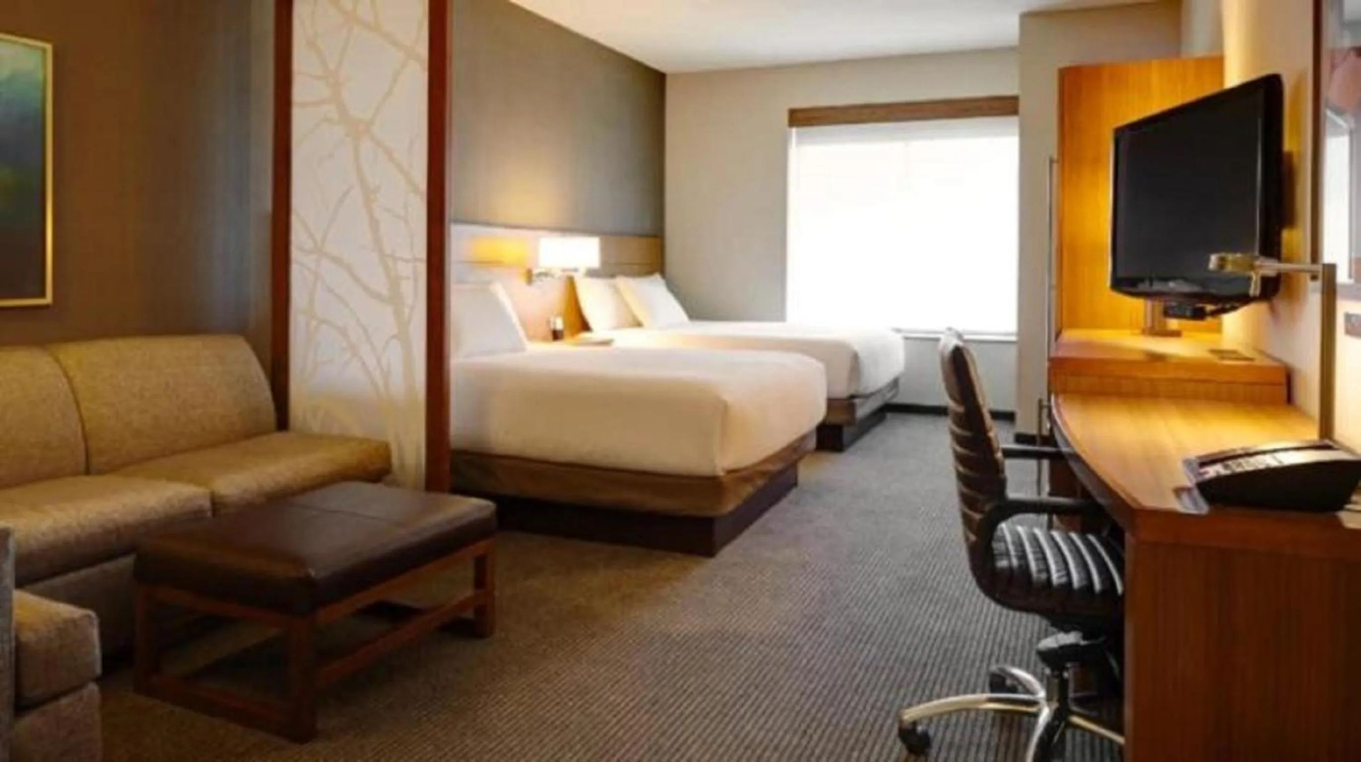 Queen Room with Two Queen Beds and View in Hyatt Place Evansville