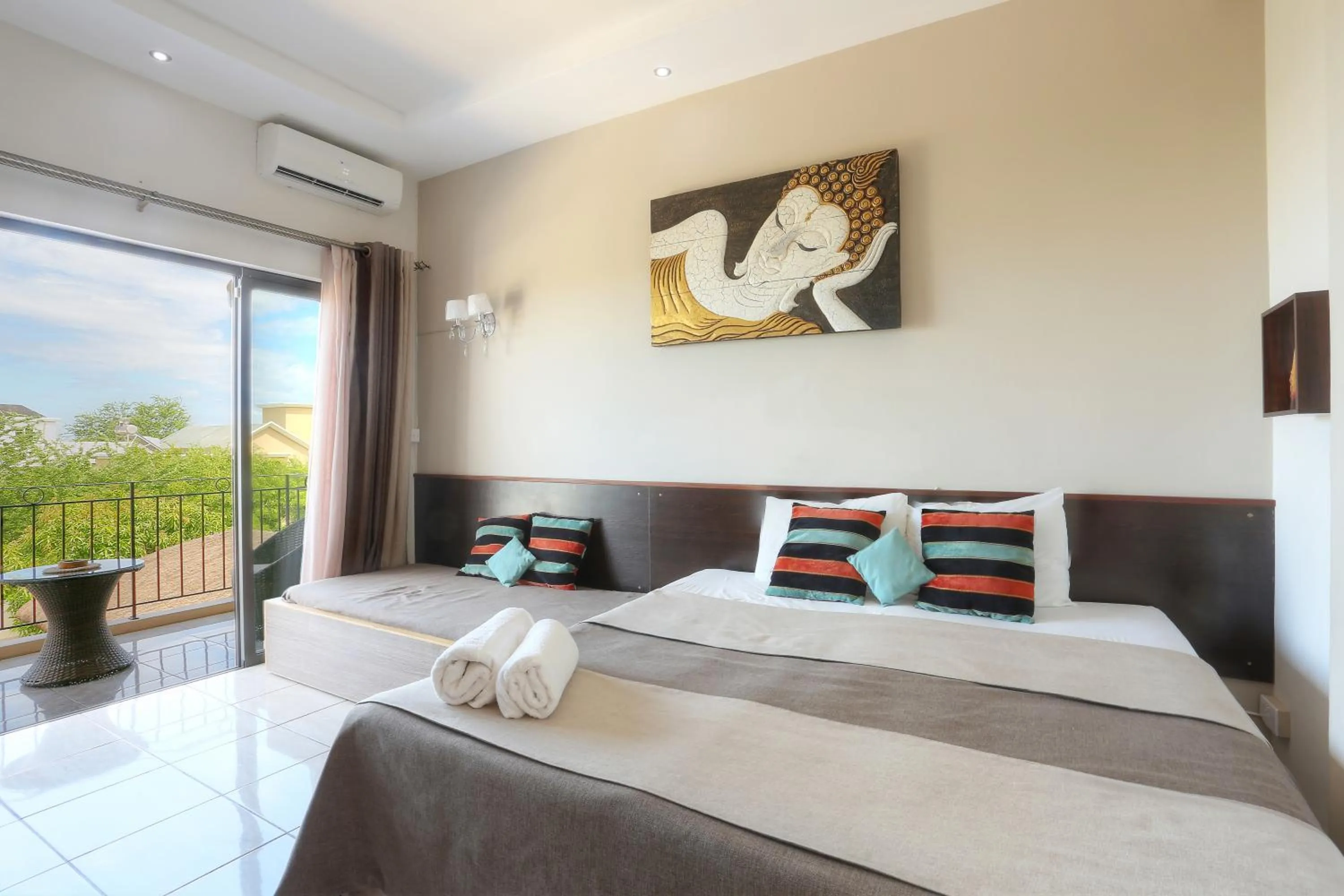 Standard Room with Seaview in L'Oiseau de L'Ocean Tourist Residence