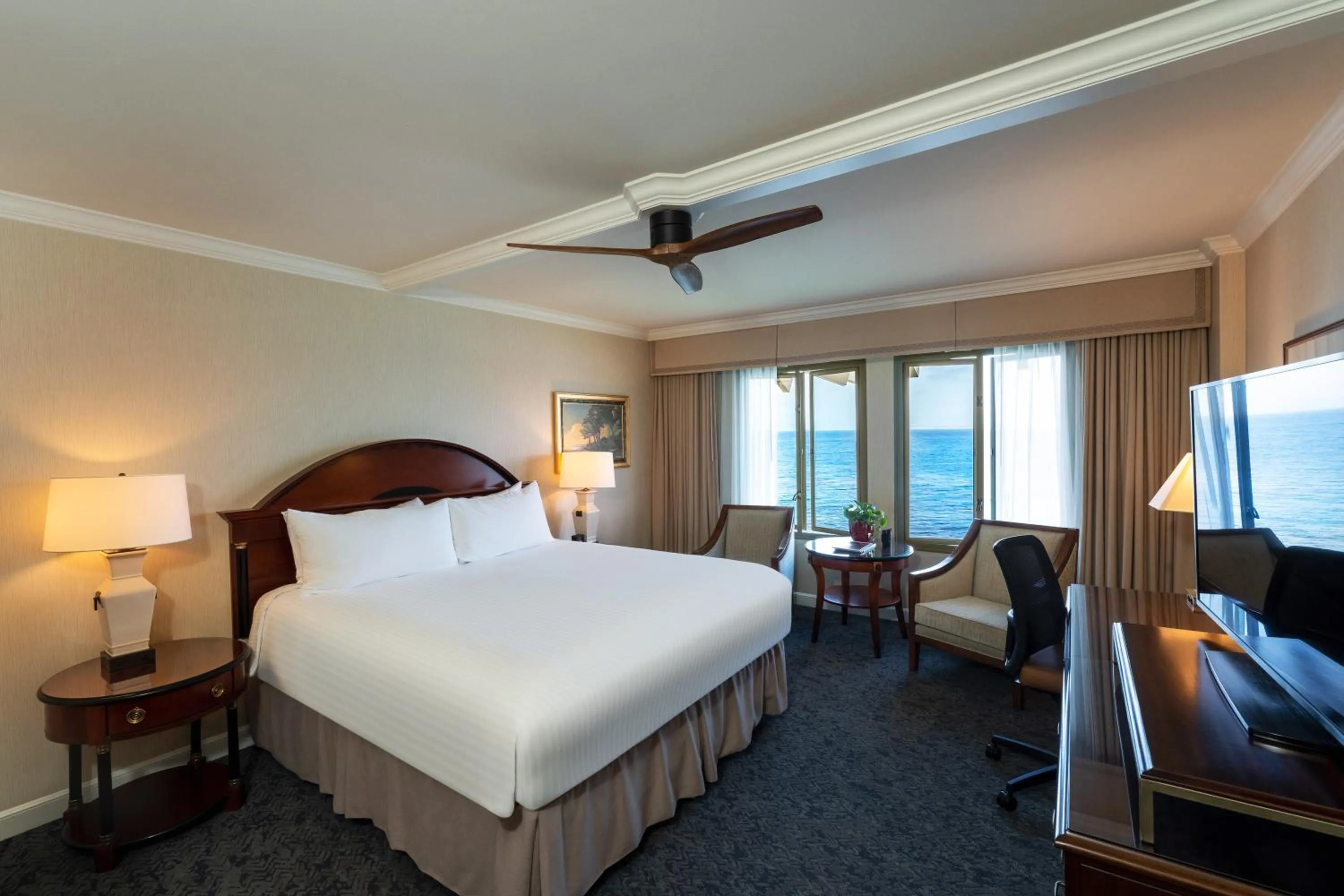 Direct Ocean View King room in Monterey Plaza Hotel & Spa