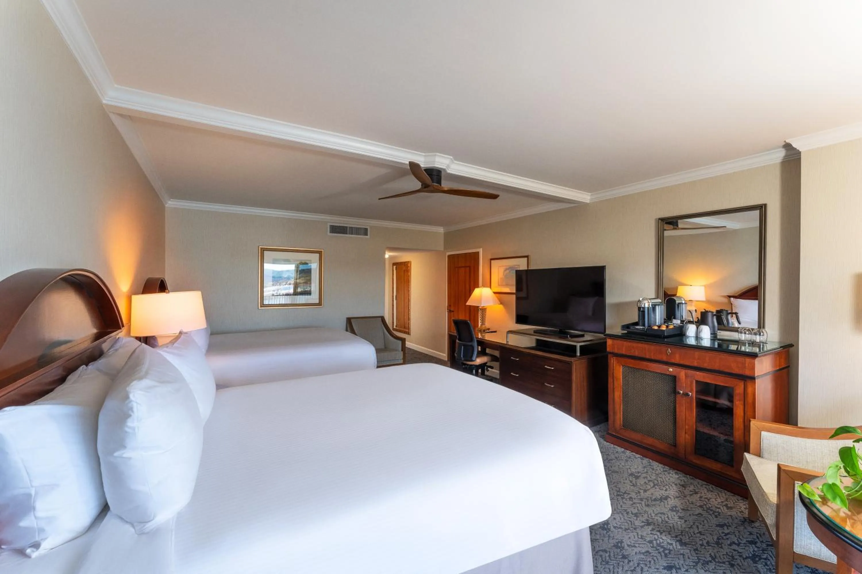 Hearing Impaired Inland Two Queen Balcony in Monterey Plaza Hotel & Spa