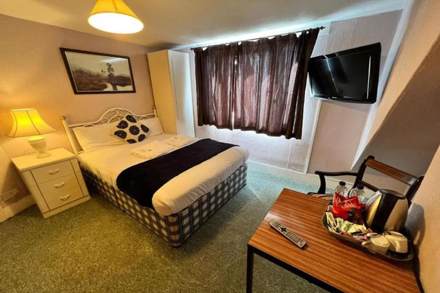 Standard Double Room in Belvedere Guest House, Great Yarmouth