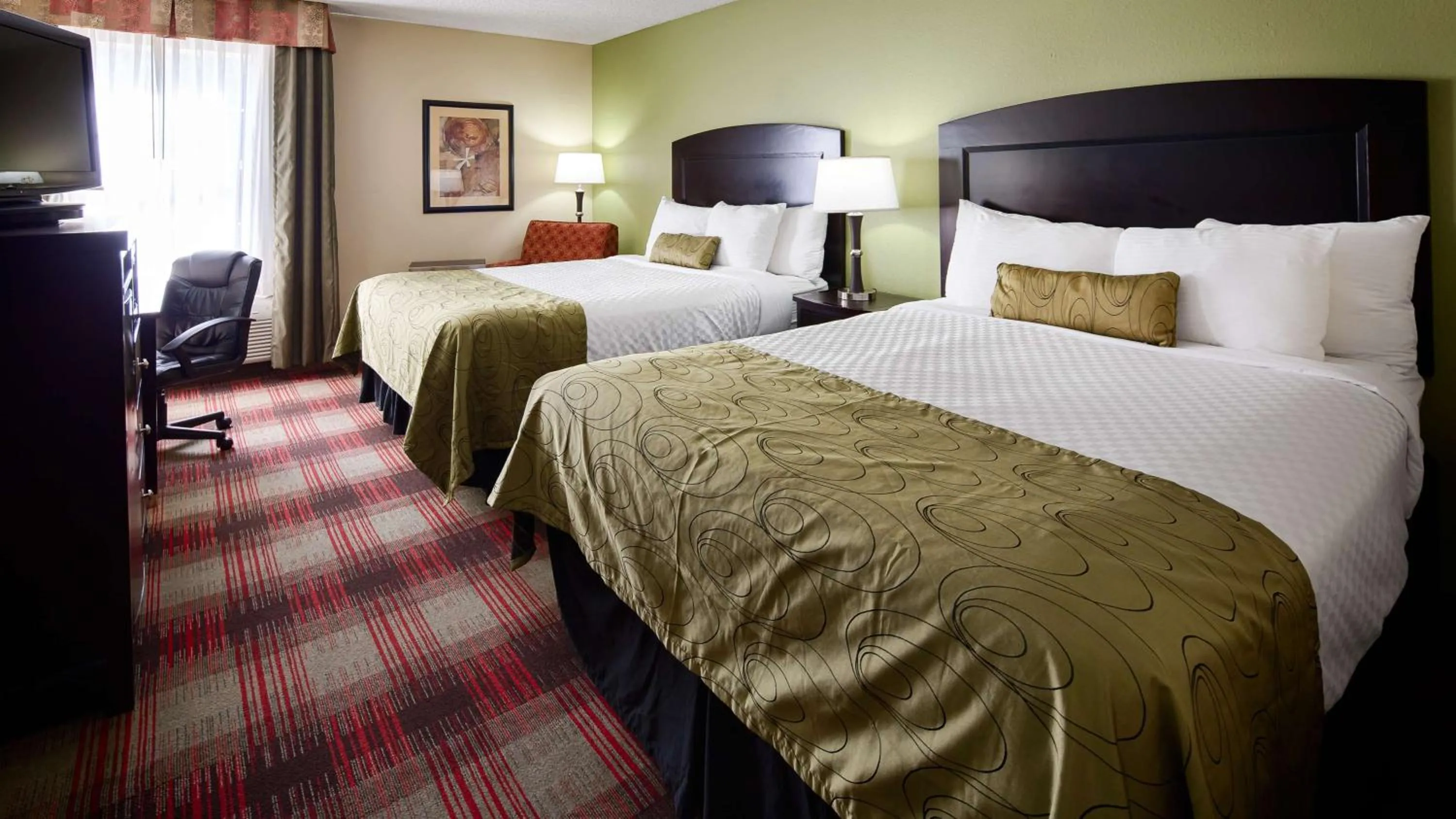 Queen Room with Two Queen Beds and Roll-In Shower- Disability Access in Best Western Plus Addison/Dallas Hotel